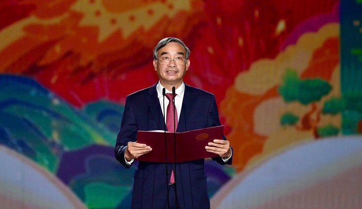 Khai mạc DIFF 2025: Mãn nhãn pháo hoa đỉnh cao và không gian thực tế ảo ngoài trời lớn nhất Việt Nam