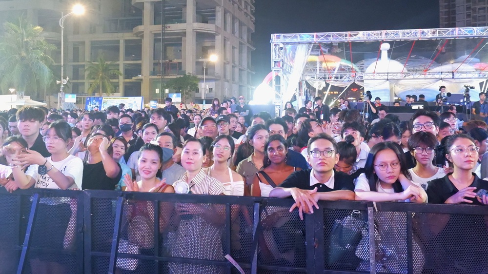 Khai mạc Lễ hội Tận hưởng Đà Nẵng 2025: Bùng nổ sắc màu, lan tỏa trải nghiệm