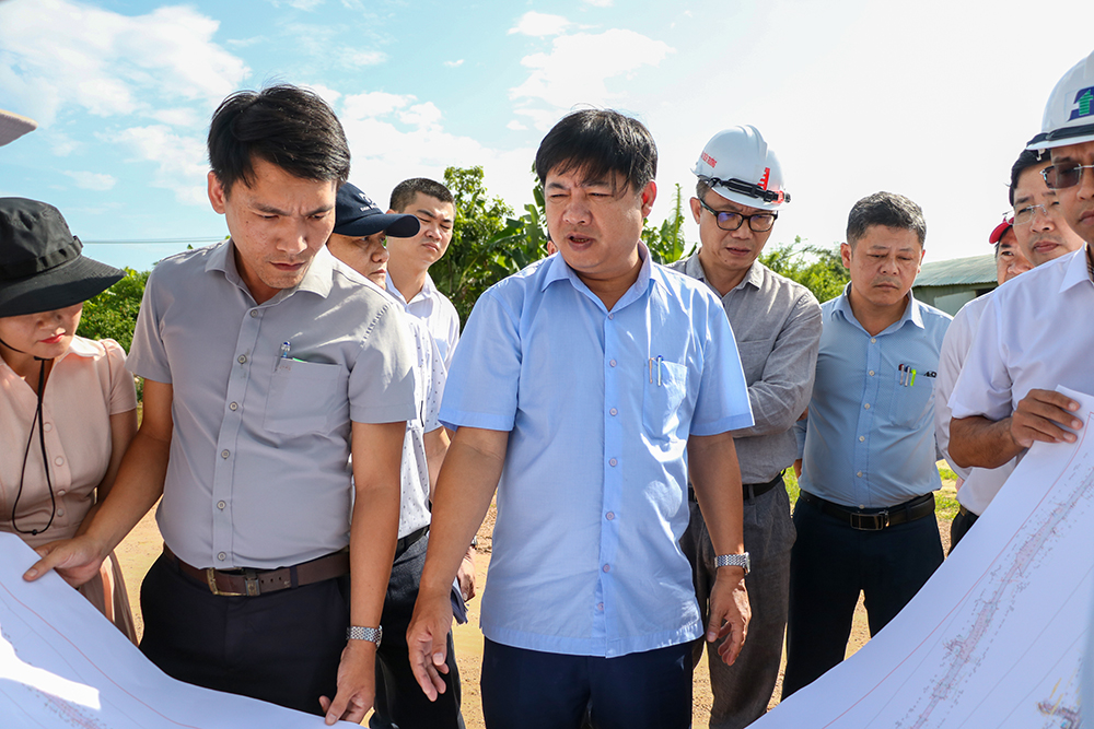 Đẩy nhanh tiến độ thi công công trình trọng điểm, tạo động lực phát triển mới cho khu vực phía Tây Nam thành phố