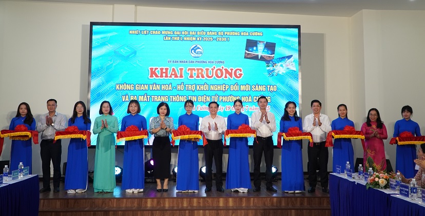 Khai trương “Không gian Văn hóa - hỗ trợ khởi nghiệp đổi mới sáng tạo” và Trang thông tin điện tử phường Hoà Cường