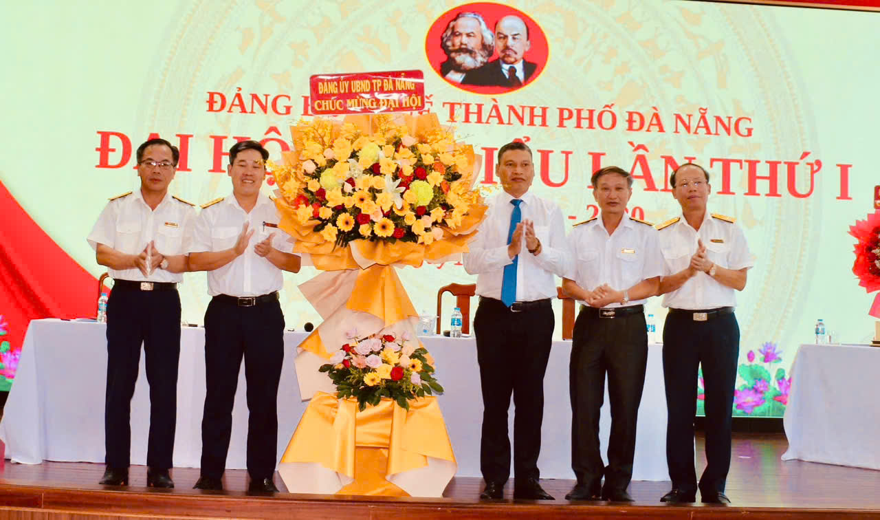 Đồng chí Hồ Kỳ Minh dự và phát biểu chỉ đạo tại Đại hội đại biểu Đảng bộ Thuế thành phố Đà Nẵng lần thứ I, nhiệm kỳ 2025–2030