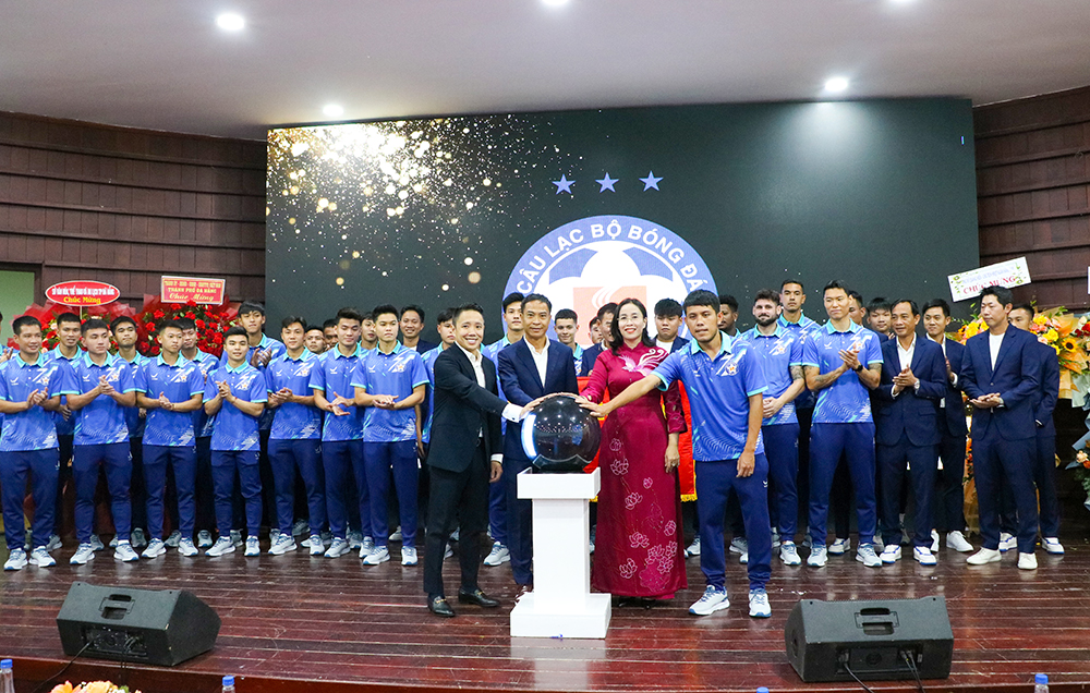 Câu lạc bộ Bóng đá SHB Đà Nẵng khởi động hành trình chinh phục Giải V. League 1 và Cúp Quốc gia