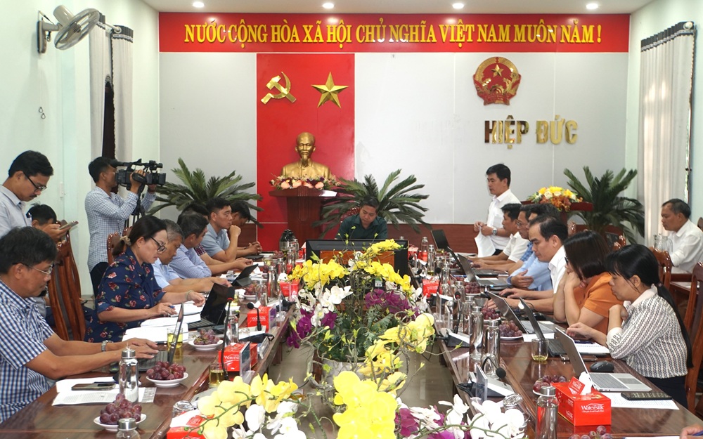 Hiệp Đức cần quyết liệt giải phóng mặt bằng các dự án đầu tư công