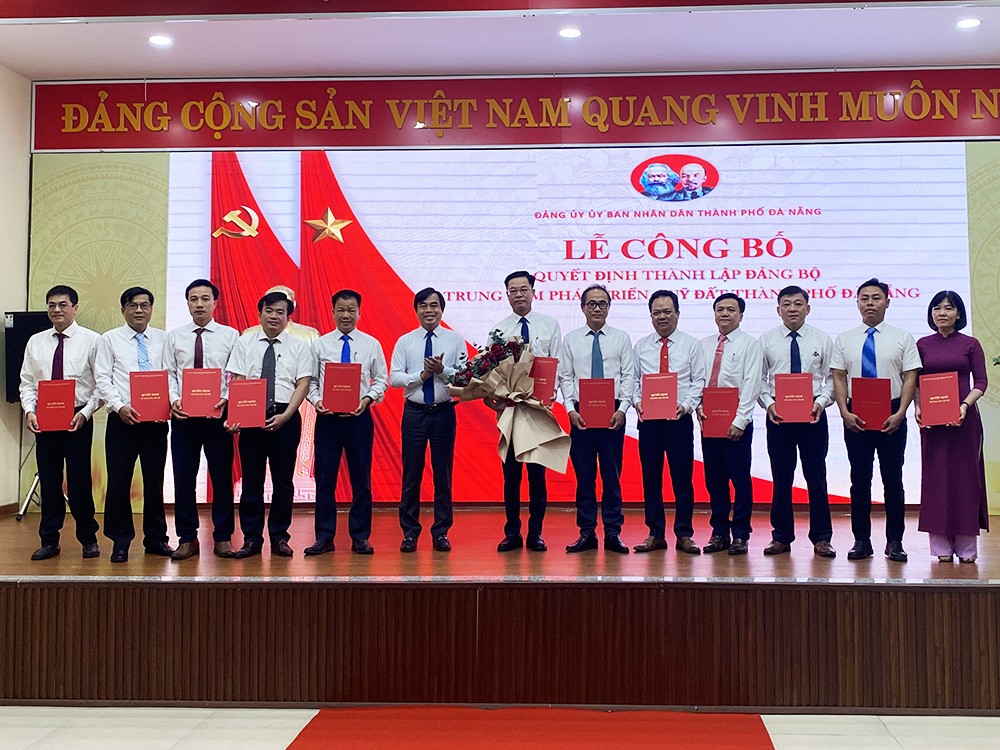 Thành lập Đảng bộ Trung tâm Phát triển quỹ đất thành phố Đà Nẵng