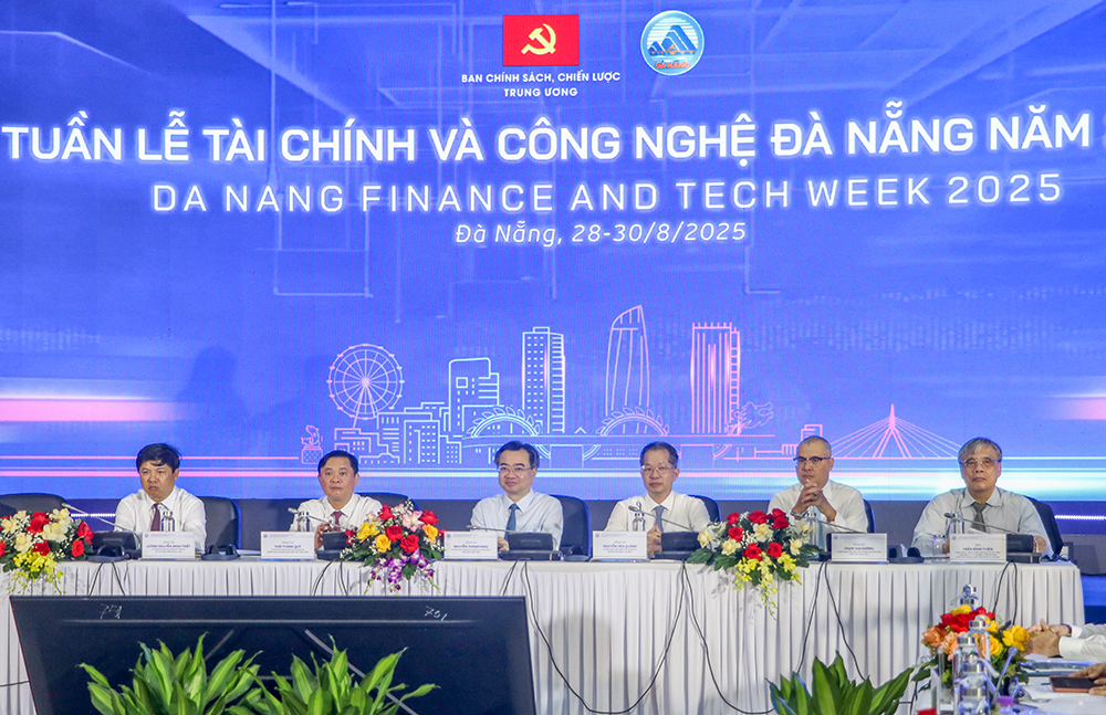 Trung tâm tài chính quốc tế thúc đẩy đổi mới, kết nối Việt Nam và các sáng kiến toàn cầu