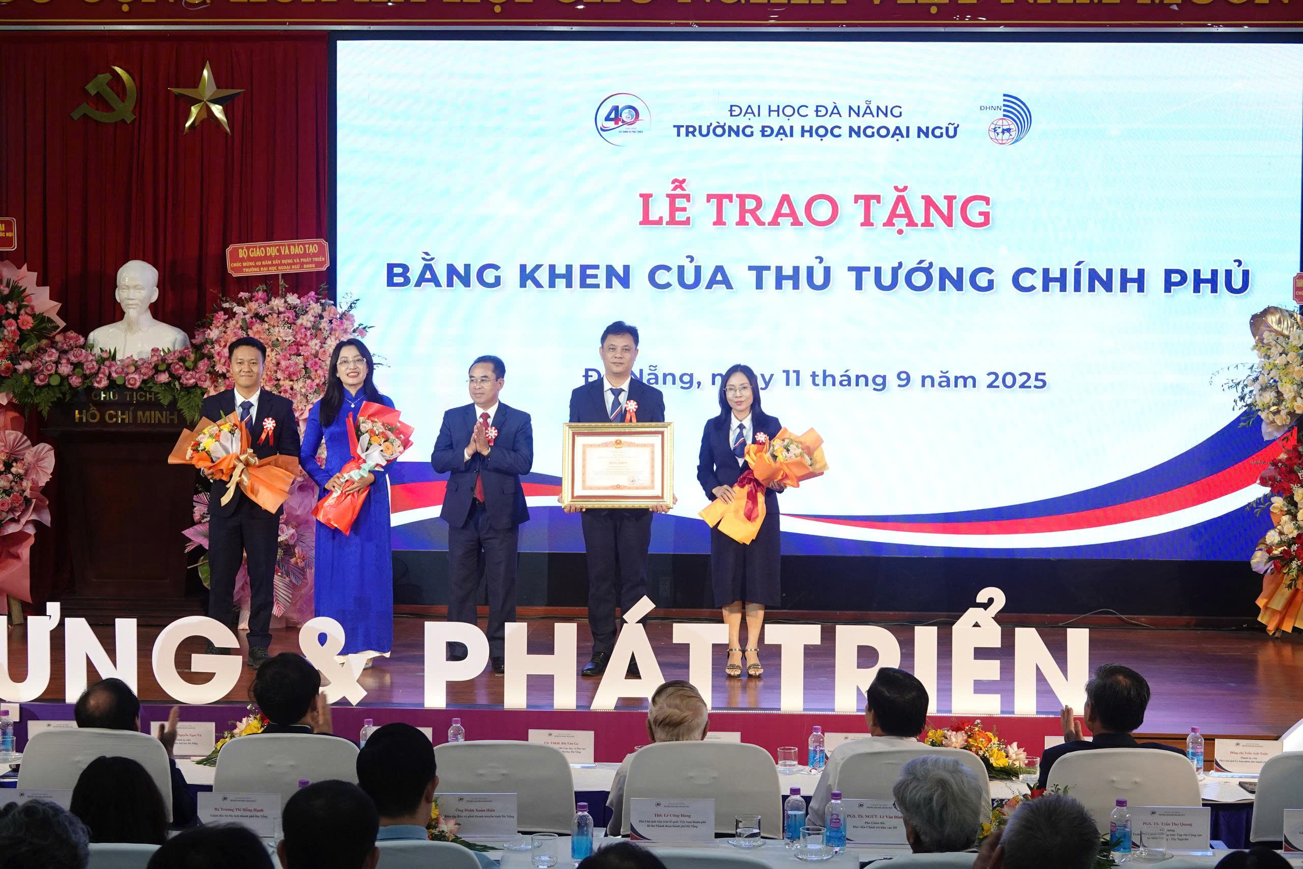 Kỷ niệm 40 năm xây dựng và phát triển Trường ĐH Ngoại ngữ - ĐH Đà Nẵng
