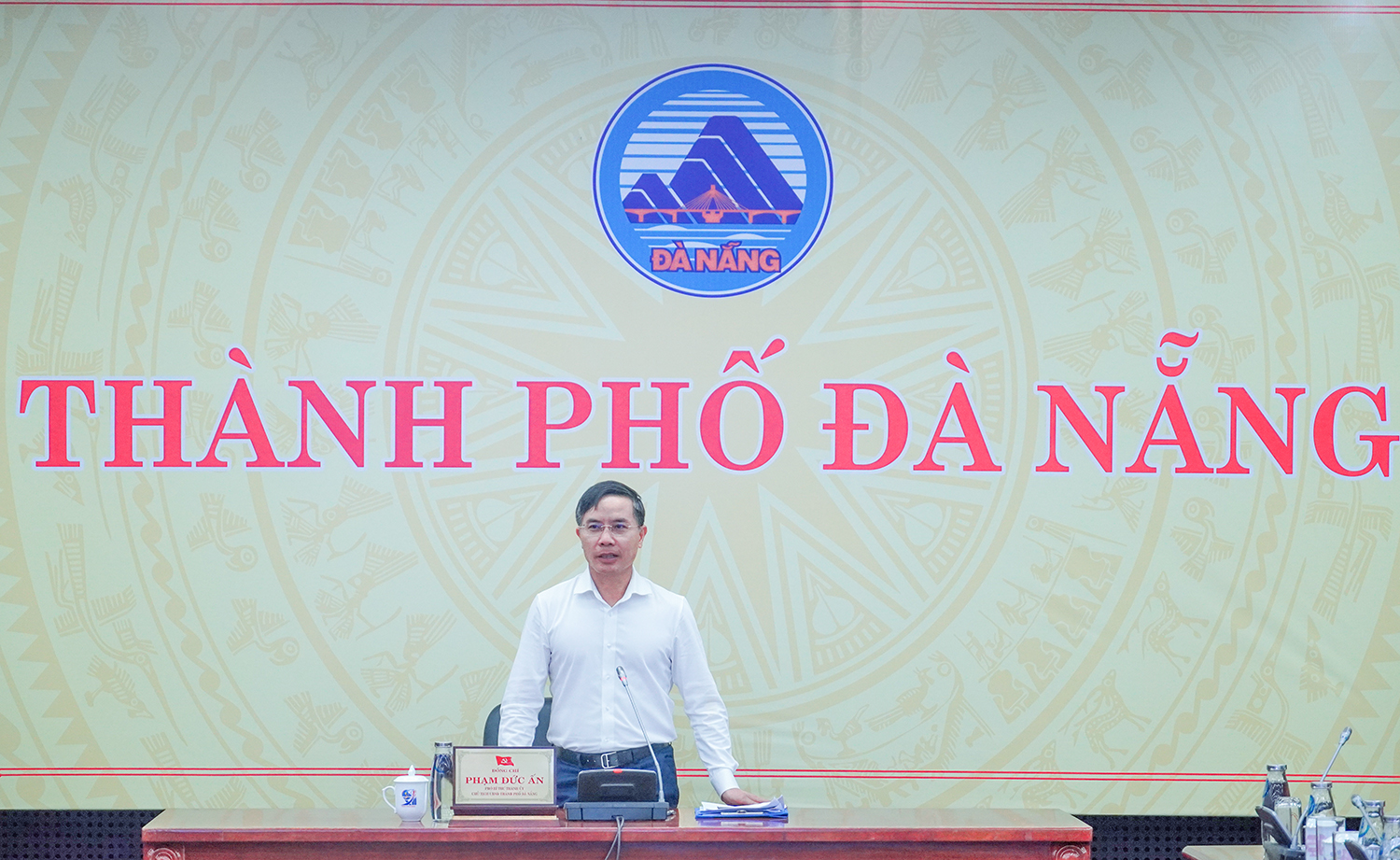 Khuyến khích địa phương, sở, ngành chủ động đề xuất dự án, tăng giải ngân vốn đầu tư công