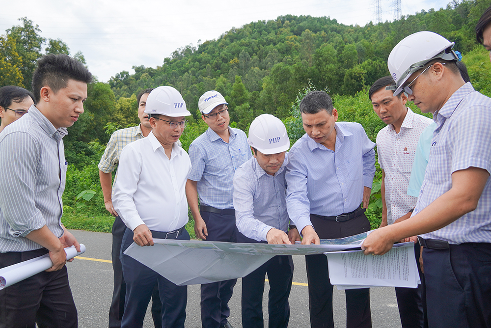 Phó Chủ tịch Thường trực UBND thành phố Hồ Kỳ Minh kiểm tra công tác giải phóng mặt bằng tại các công trình trọng điểm