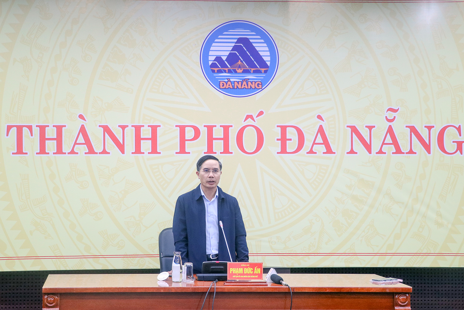 Hình nhỏ