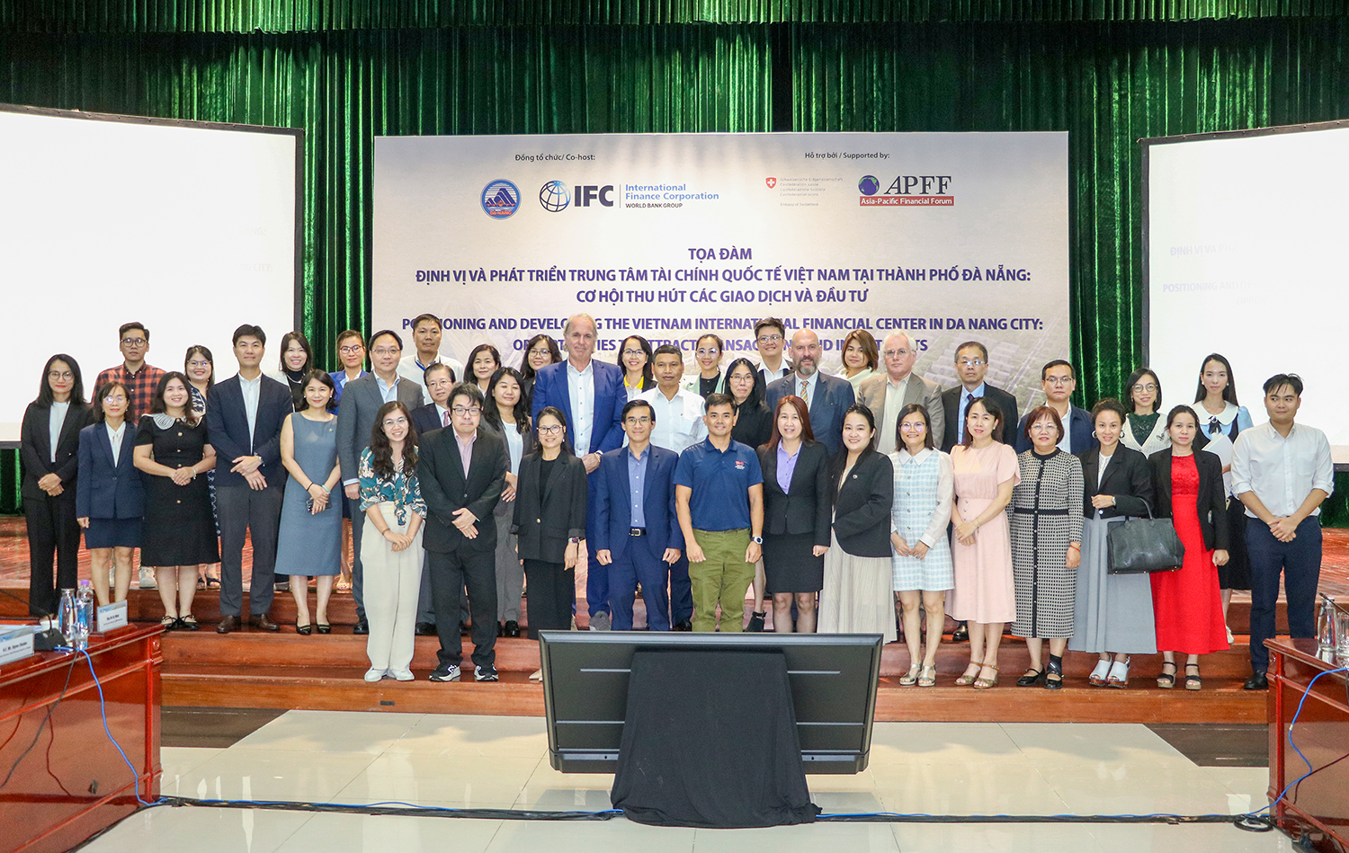 Đề xuất các hướng đi khác biệt cho Trung tâm tài chính quốc tế Việt Nam tại Đà Nẵng