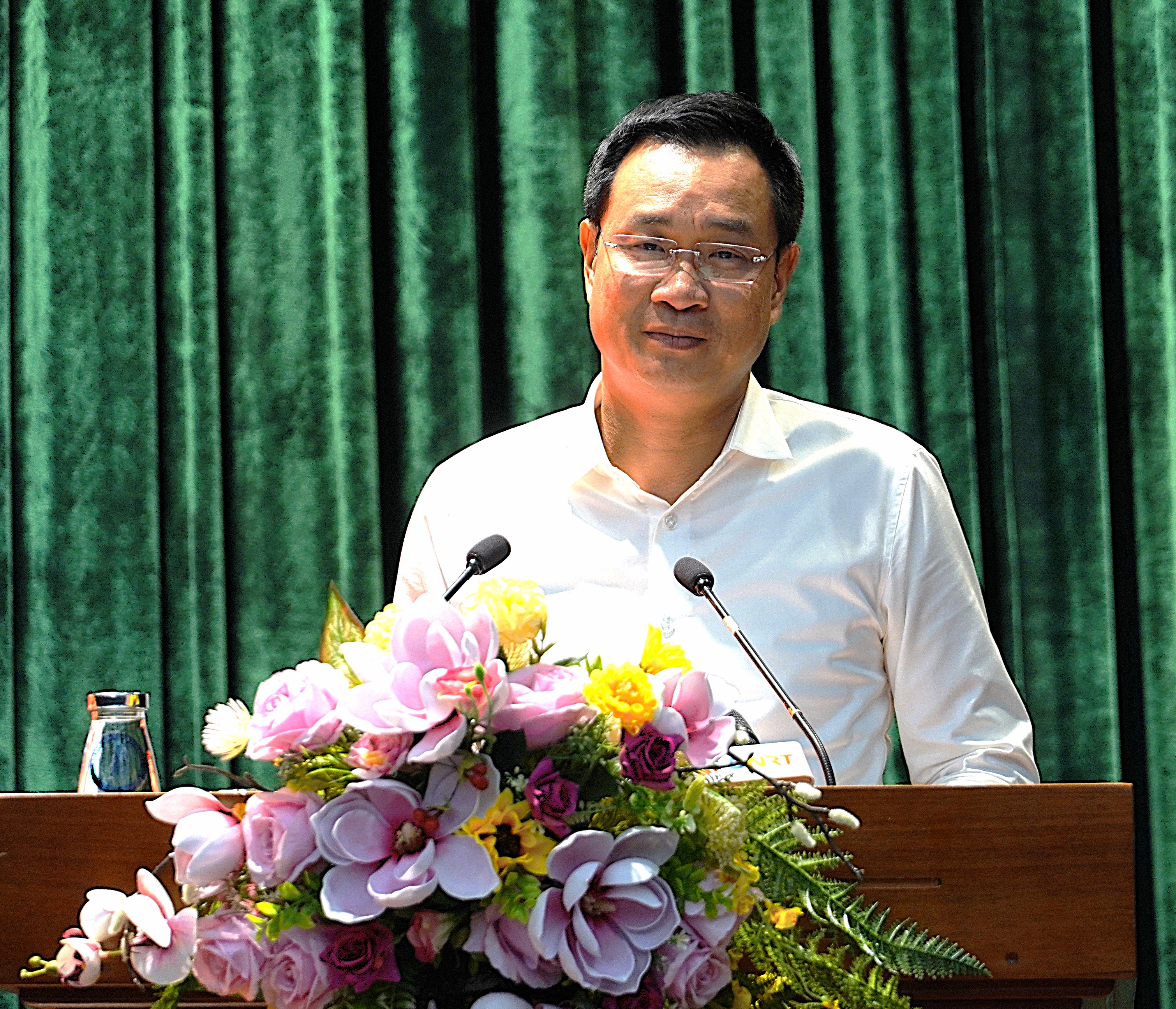 Lan tỏa Nghị quyết đến từng chi bộ, cán bộ và người dân