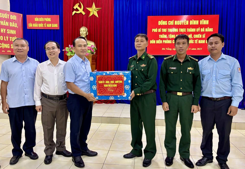 Biên phòng là điểm tựa vững chắc của đồng bào vùng biên khi bị thiên tai