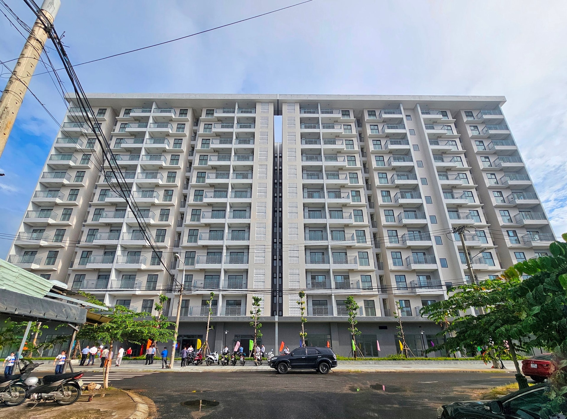 Chấn chỉnh tình trạng “cò hồ sơ”, “suất ngoại giao” trong nộp hồ sơ mua, bán nhà ở xã hội