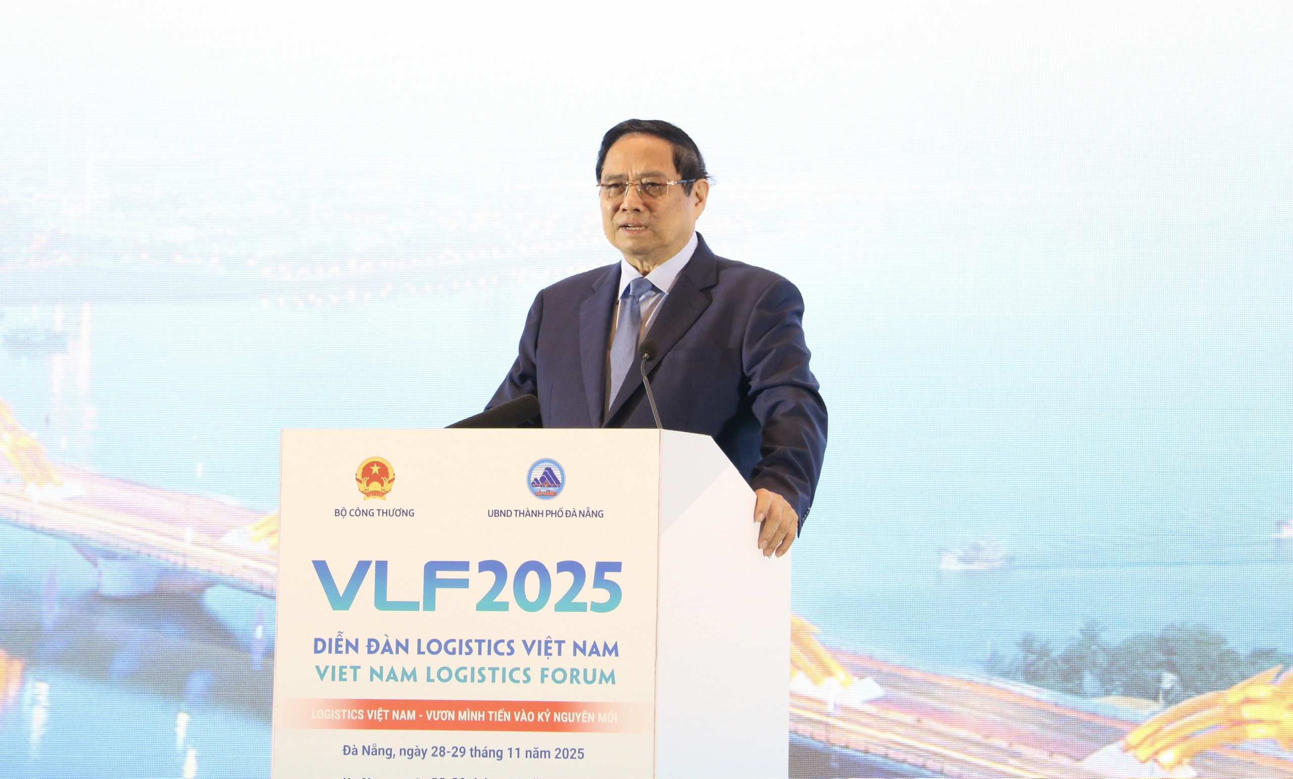 Thủ tướng Phạm Minh Chính: Phát triển logistics thành trụ cột tăng trưởng quốc gia