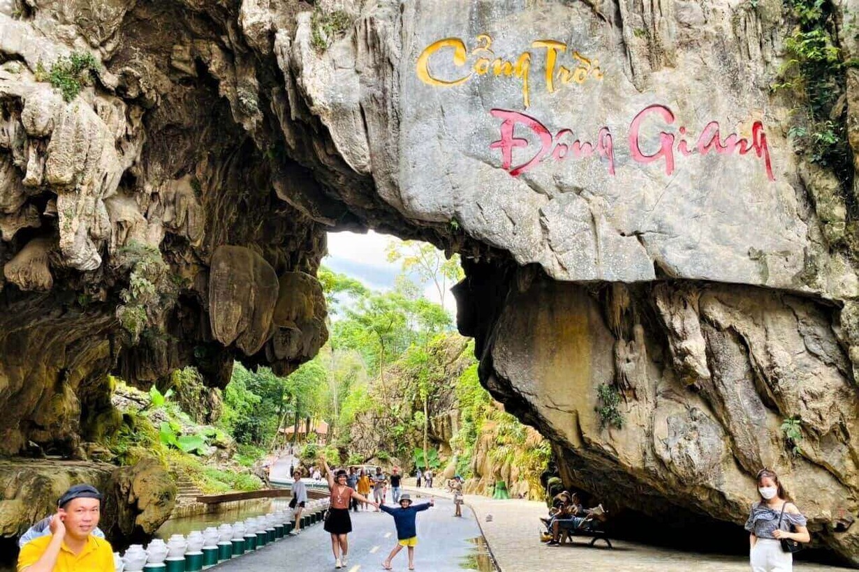 Cổng Trời Đông Giang – Kiệt tác giữa đại ngàn Trường Sơn