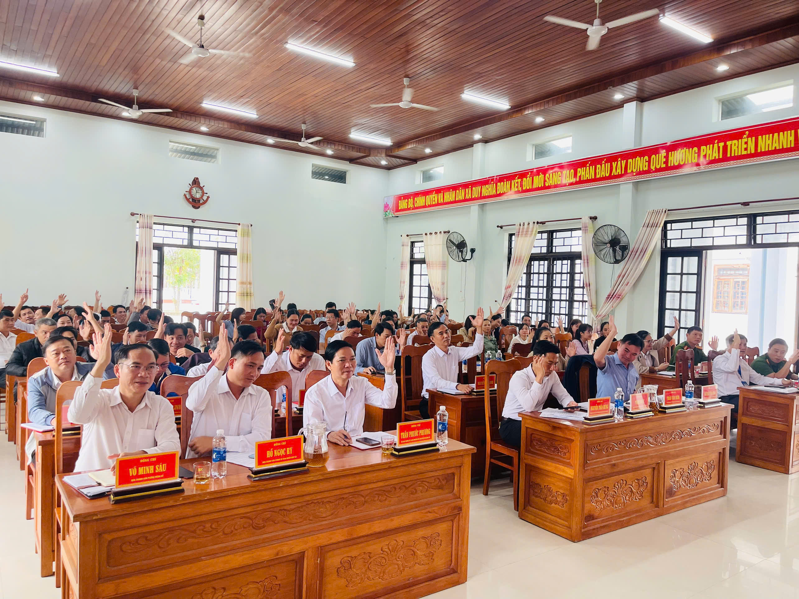 Duy Nghĩa lấy ý kiến cử tri nơi công tác đối với nhân sự ứng cử Đại biểu HĐND xã