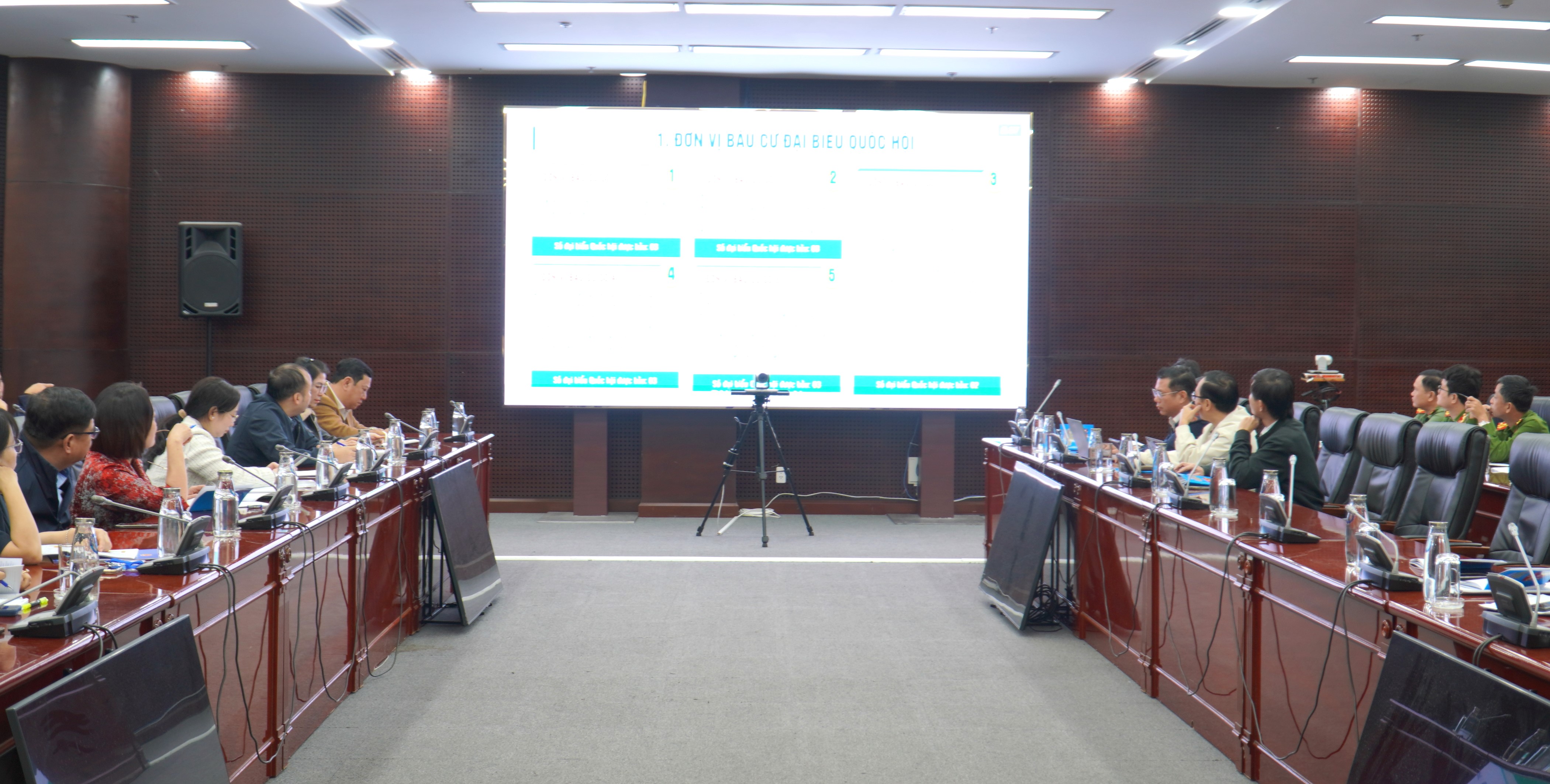 Tập huấn tổ chức, hoạt động của các Ban Bầu cử đại biểu Quốc hội khóa XVI và các Ban bầu cử đại biểu HĐND thành phố khóa XI