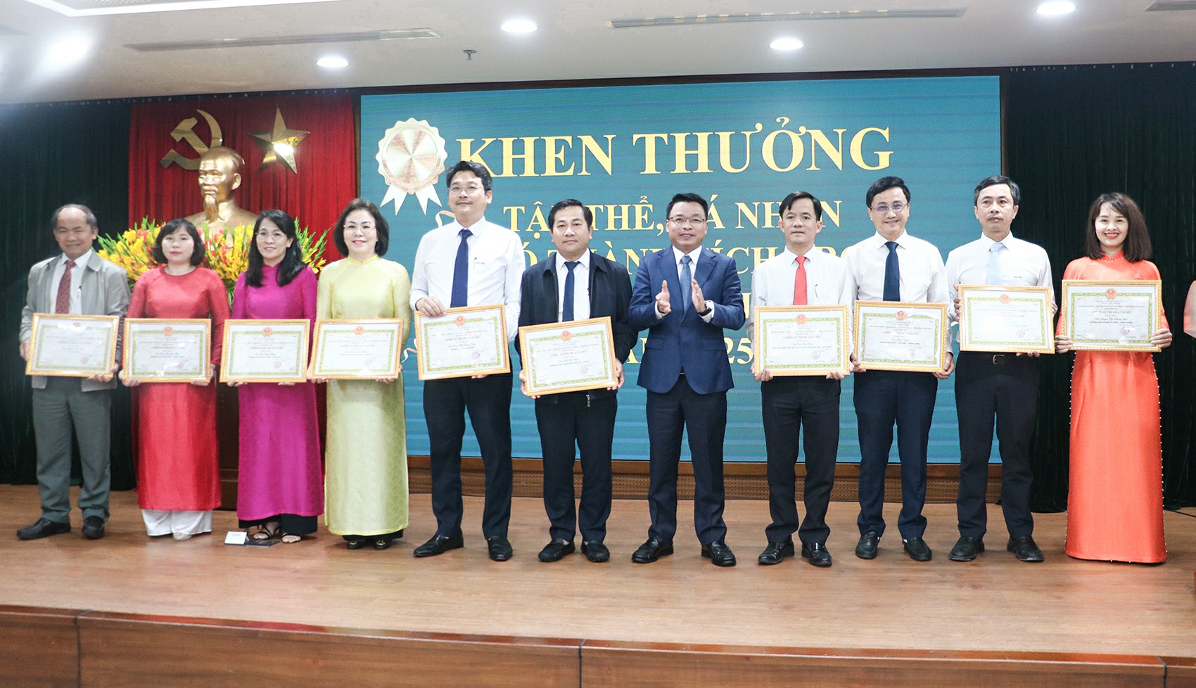 Hoàn thành thủ tục lựa chọn nhà đầu tư và khởi động Dự án Cảng container Liên Chiểu trong Quý I – năm 2026.