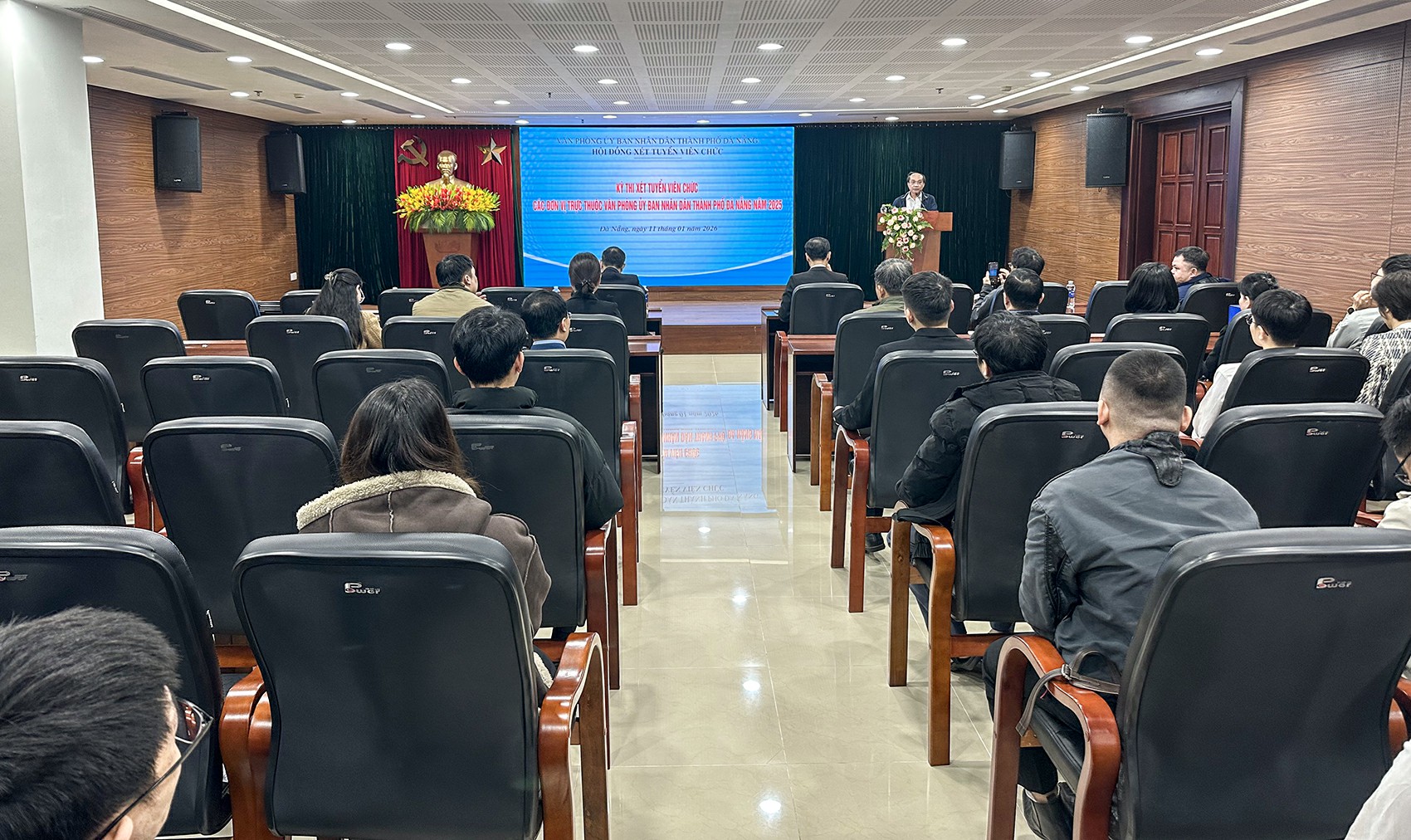 Văn phòng UBND thành phố tổ chức kỳ thi xét tuyển viên chức tại các đơn vị sự nghiệp trực thuộc năm 2025