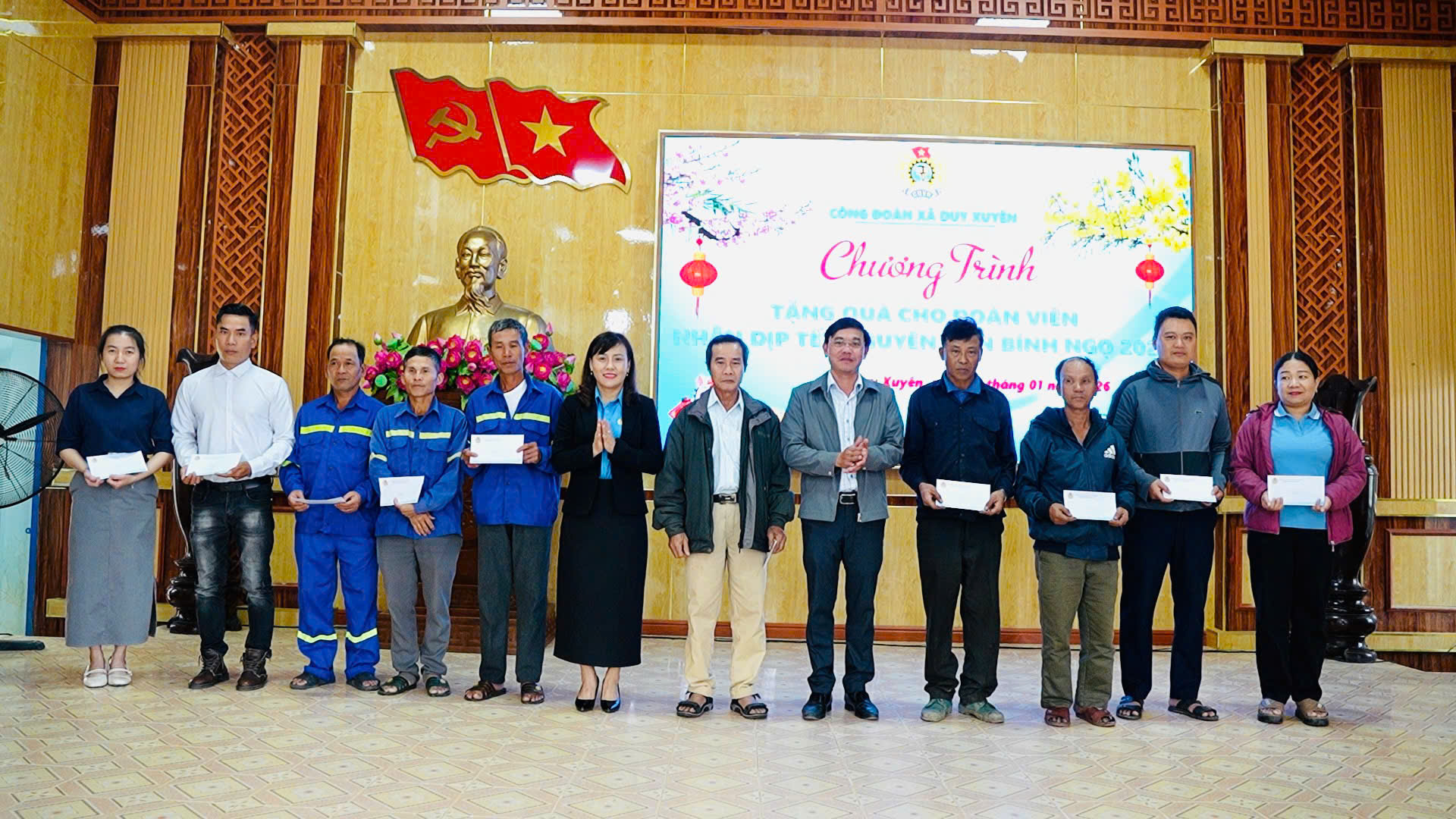 Công đoàn xã Duy Xuyên huy động hơn 1,2 tỷ đồng hỗ trợ đoàn viên khó khăn dịp Tết nguyên đán Bính Ngọ