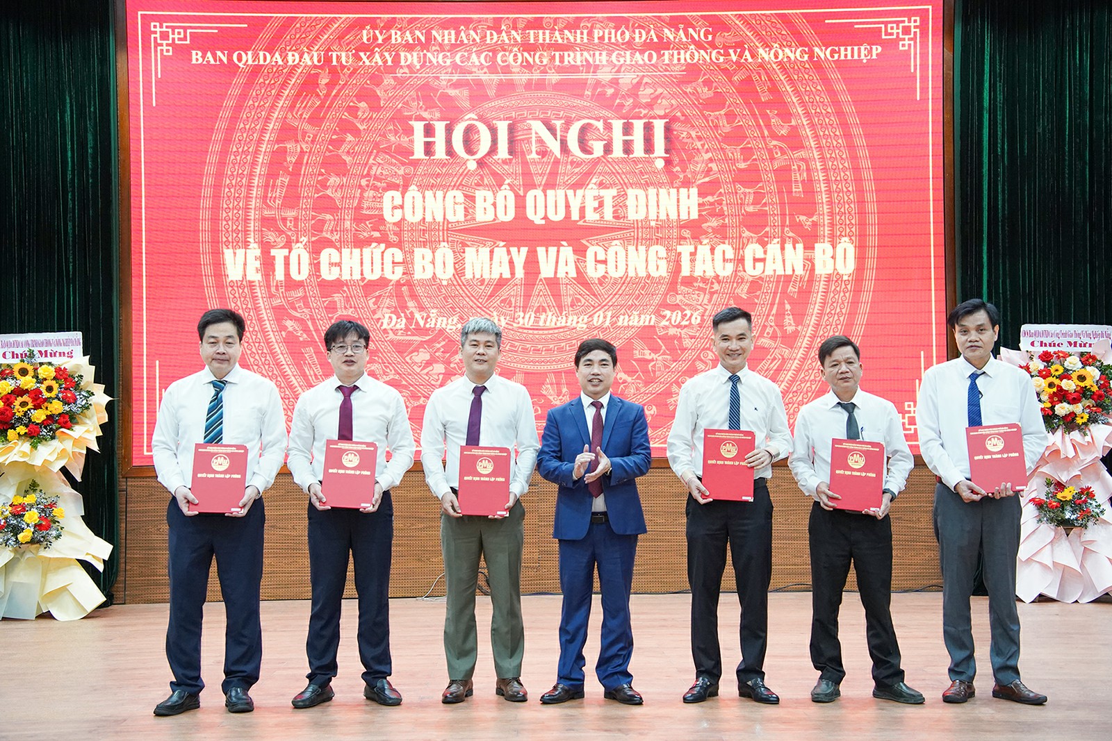 Ban QLDA ĐTXD giao thông và nông nghiệp thành phố kiện toàn tổ chức bộ máy