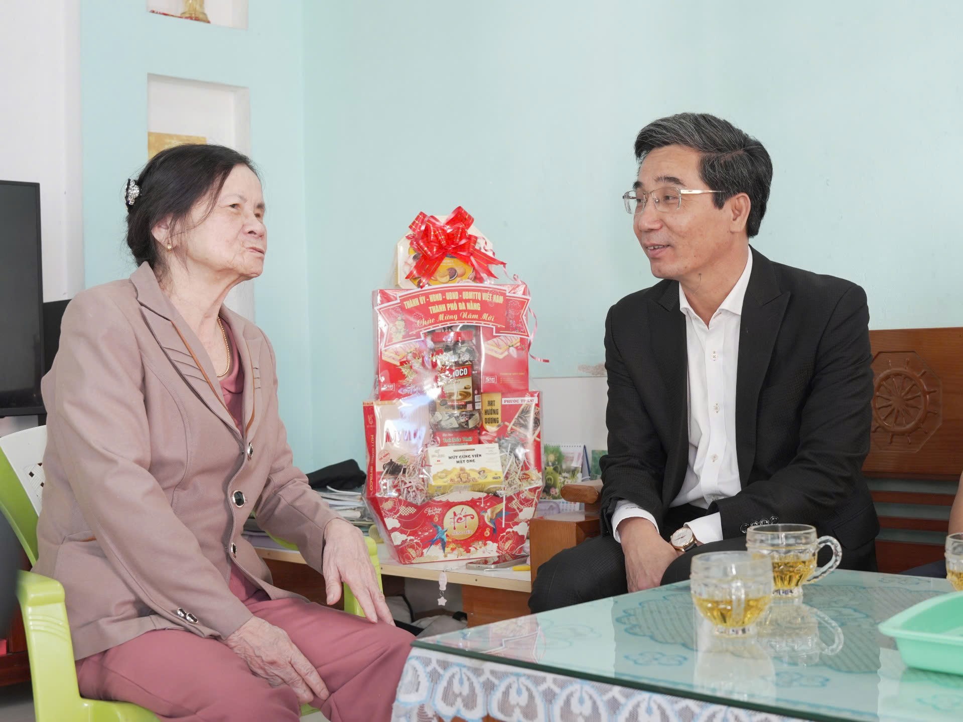 Phó Chủ tịch UBND thành phố Trần Chí Cường chúc Tết gia đình thương binh xã Thăng Bình