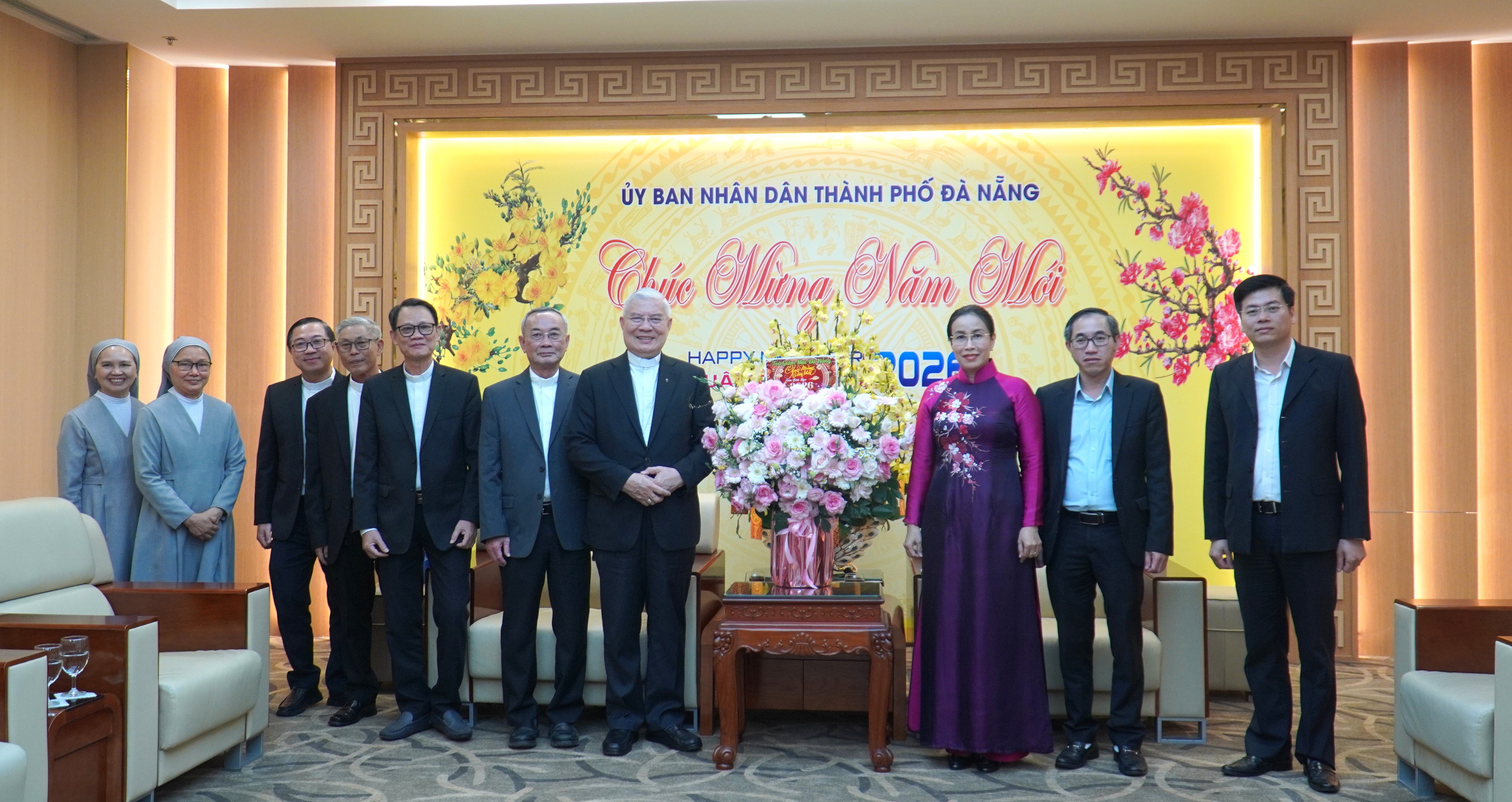 Đoàn Giám mục Giáo phận Đà Nẵng đến thăm, chúc Tết lãnh đạo thành phố