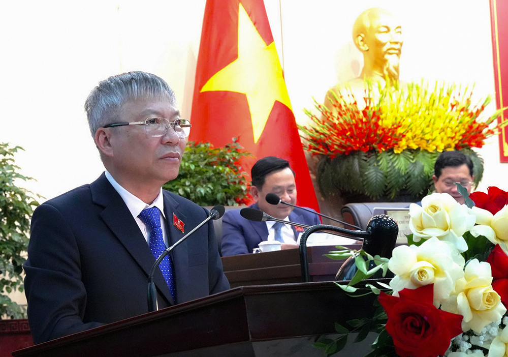 Xem xét, quyết định những vấn đề cấp thiết, kiến tạo hành lang pháp lý vững chắc cho giai đoạn mới