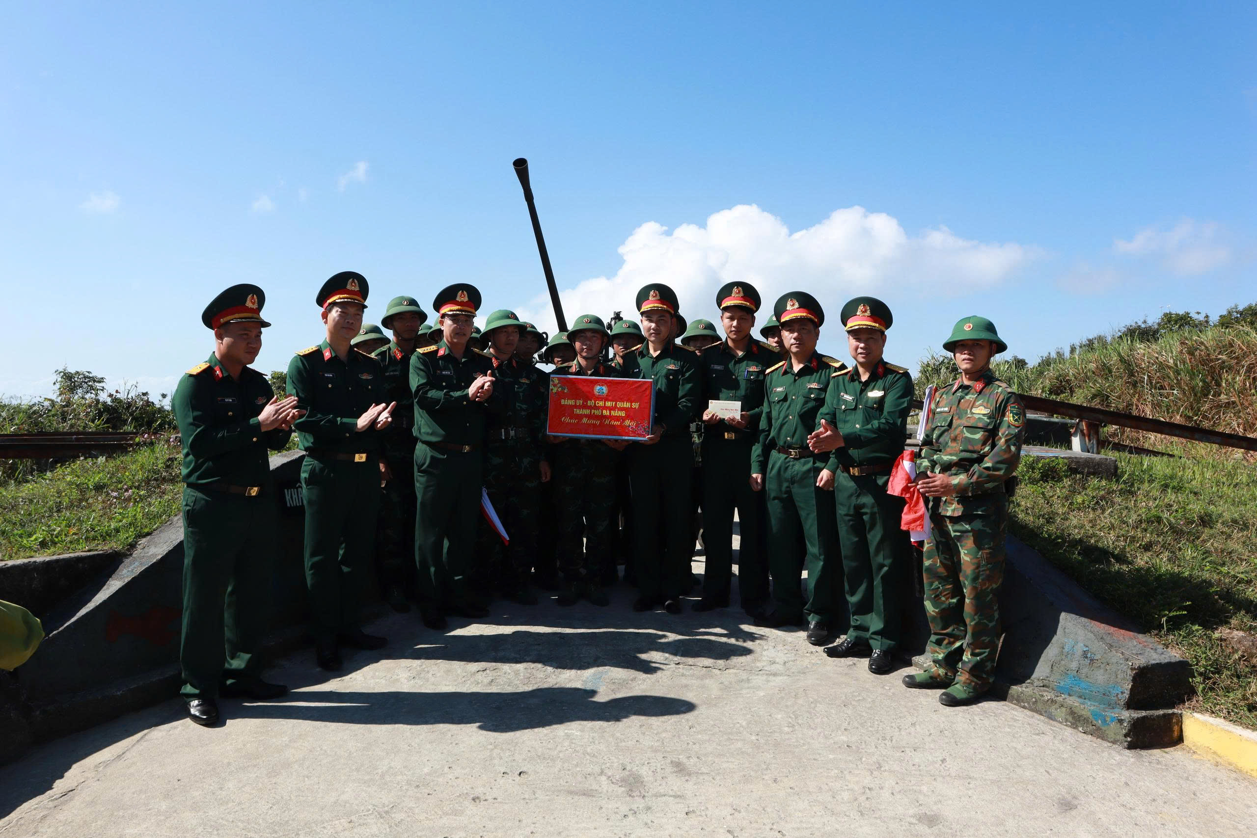 Sẵn sàng chiến đấu cao, bộ đội Cù Lao Chàm giữ vững bình yên biển đảo dịp Tết