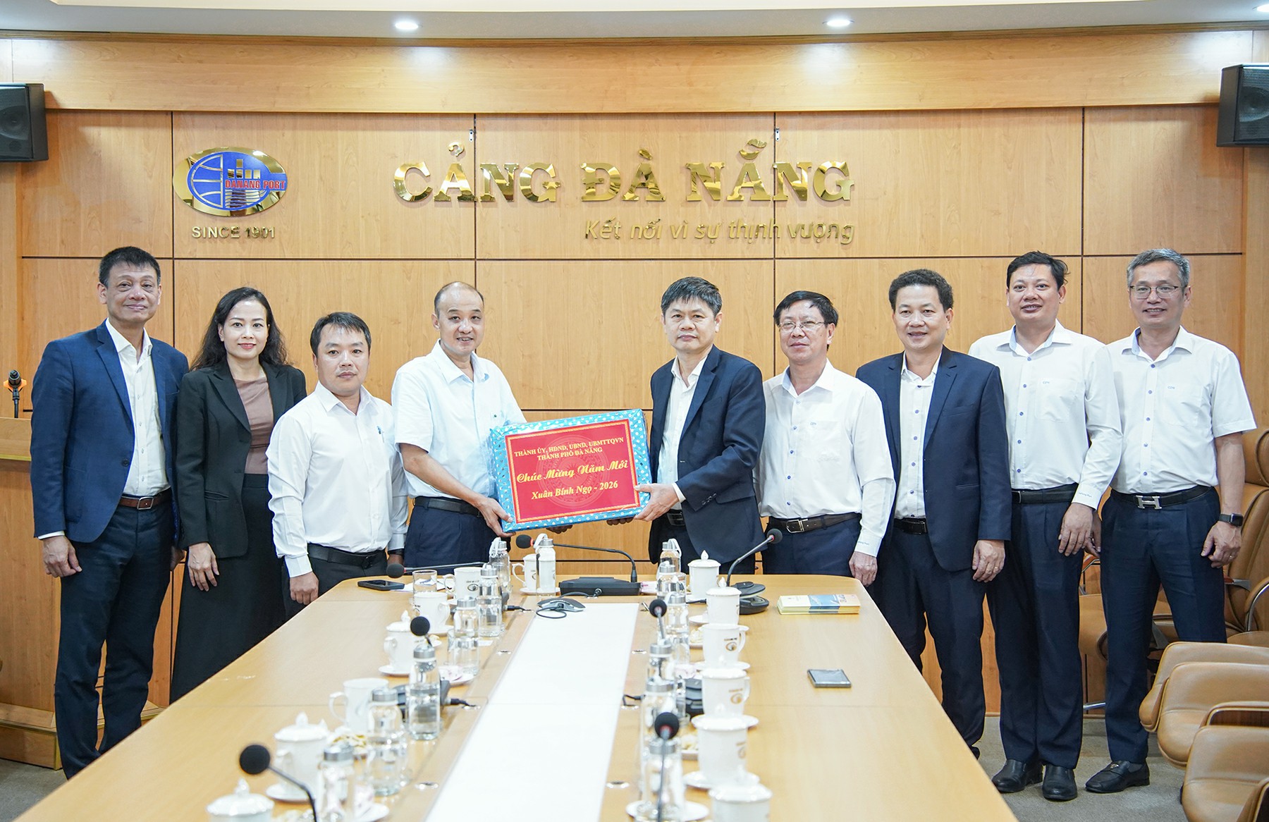 Phó Chủ tịch UBND thành phố Lê Quang Nam thăm, chúc Tết các cơ quan, đơn vị