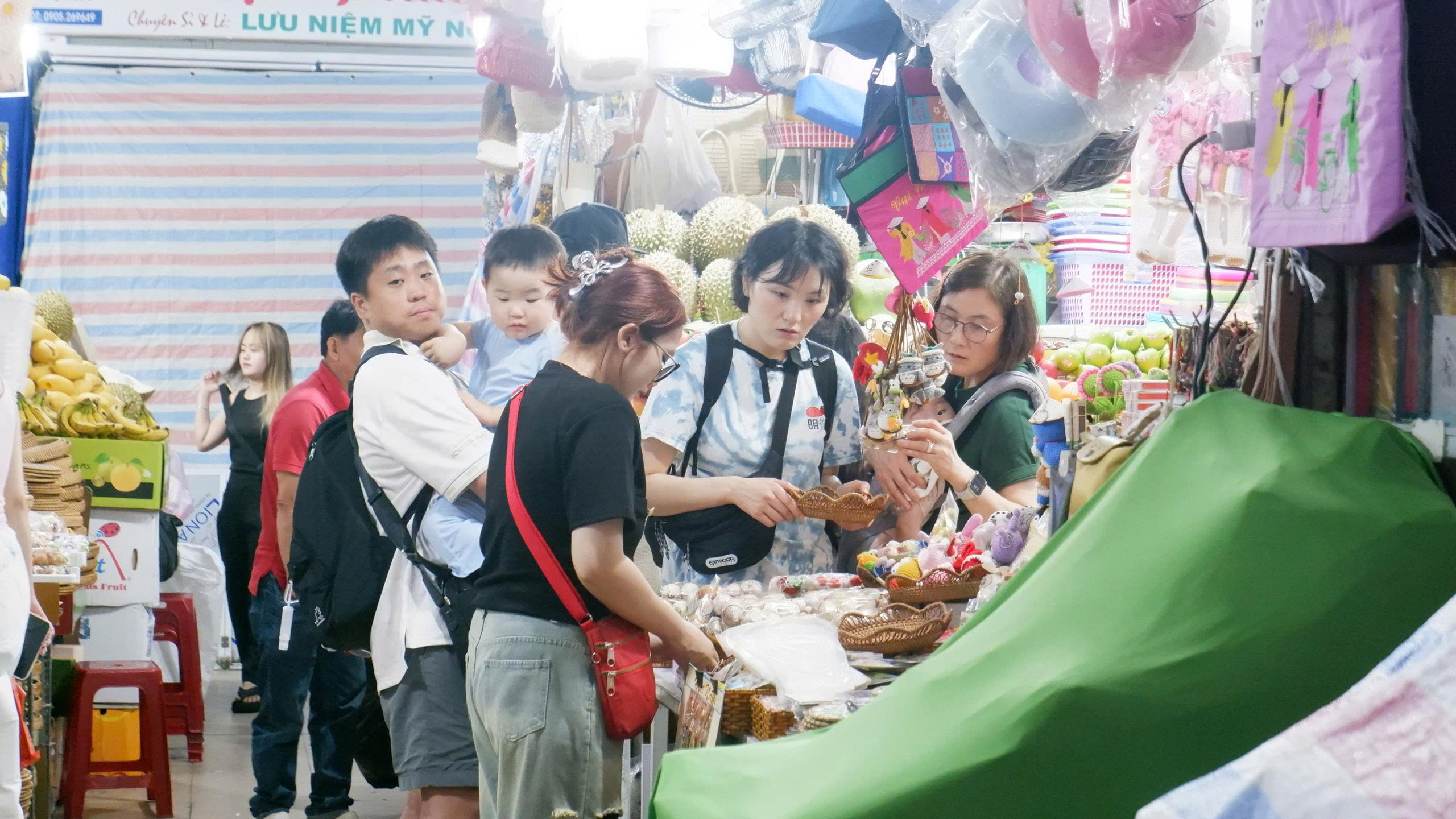 Đà Nẵng thu hút khách quốc tế trong những ngày Tết cổ truyền