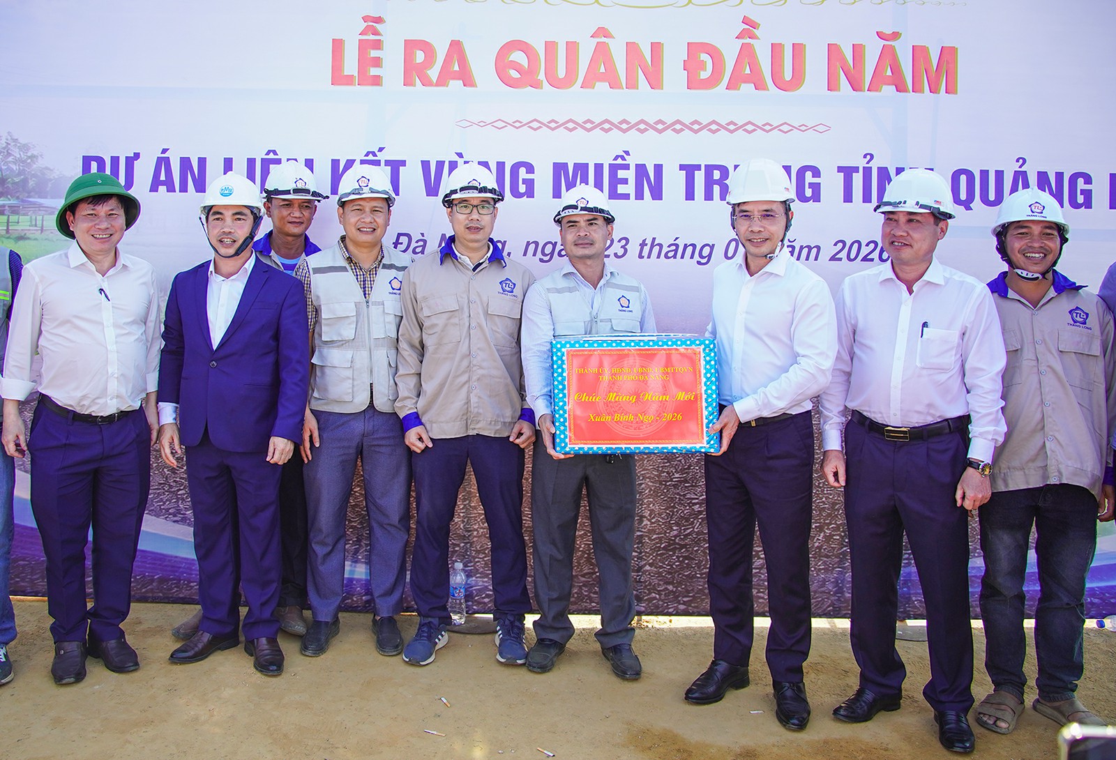 Triển khai các dự án trọng điểm ngay từ đầu năm, đóng góp vào tăng trưởng chung của thành phố
