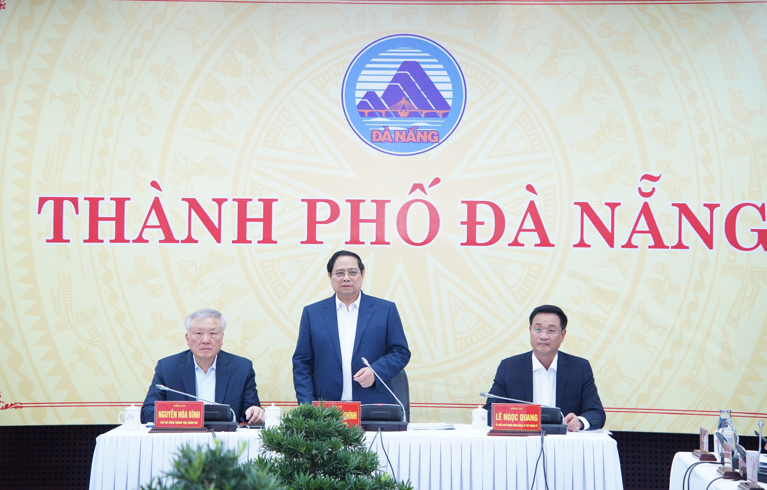 Thủ tướng Phạm Minh Chính làm việc với Ban Thường vụ Thành ủy Đà Nẵng