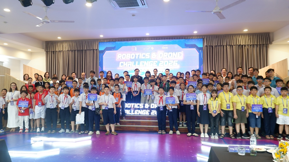 Sôi nổi cuộc thi Robotics & Drone Challenge 2026