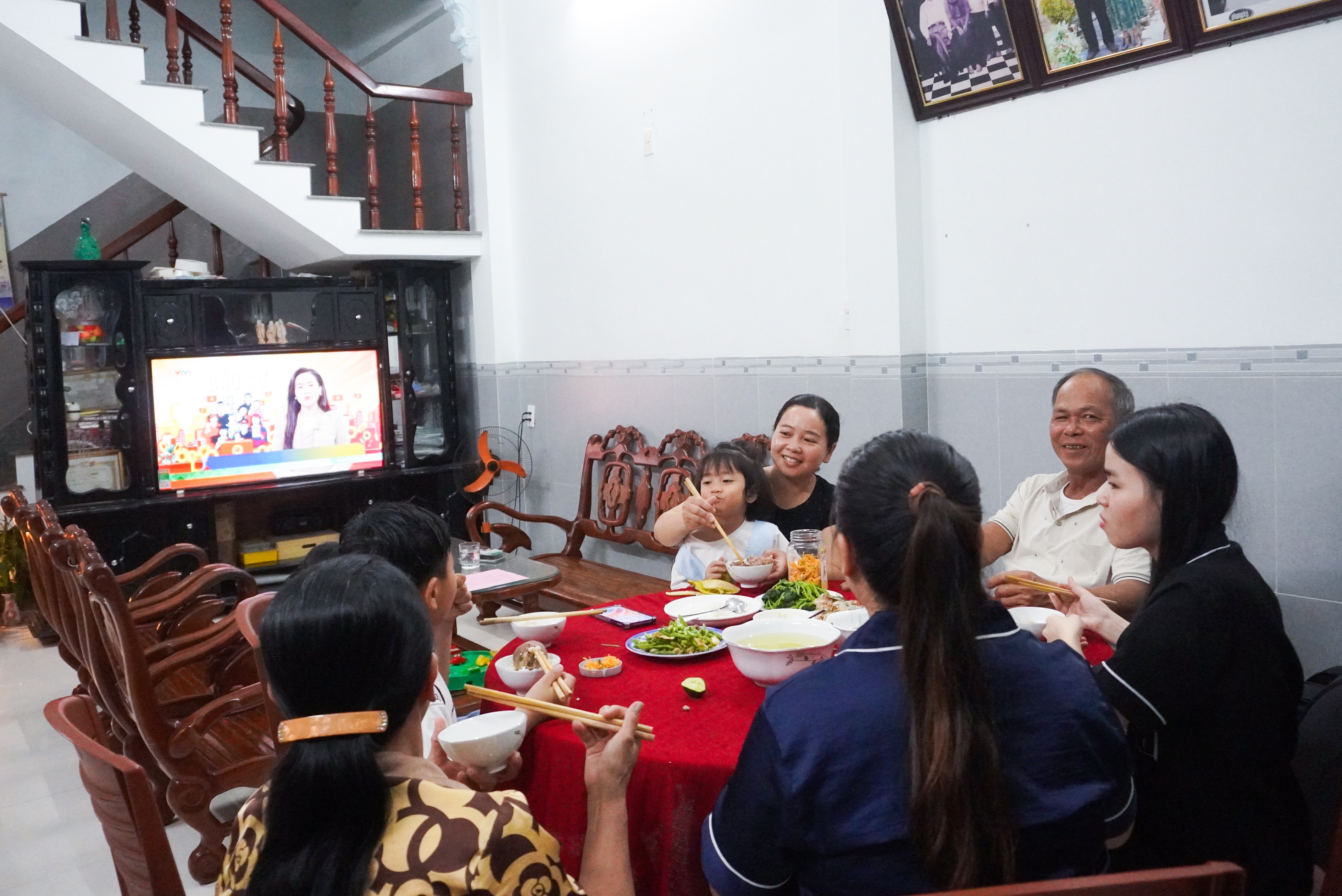 Phụ nữ Ngũ Hành Sơn sáng tạo tuyên truyền về cuộc bầu cử