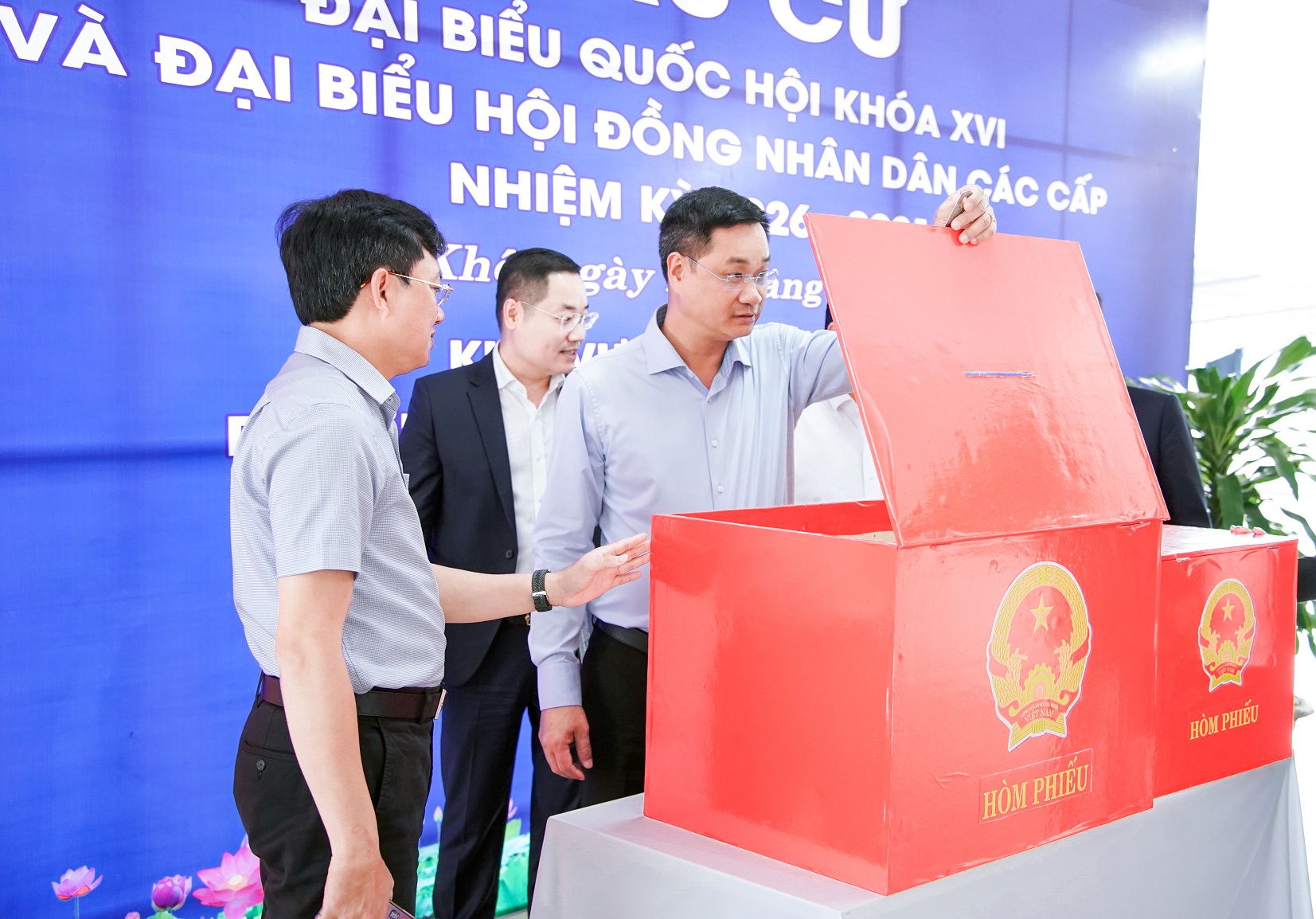 Bí thư Thành ủy Lê Ngọc Quang kiểm tra công tác chuẩn bị bầu cử