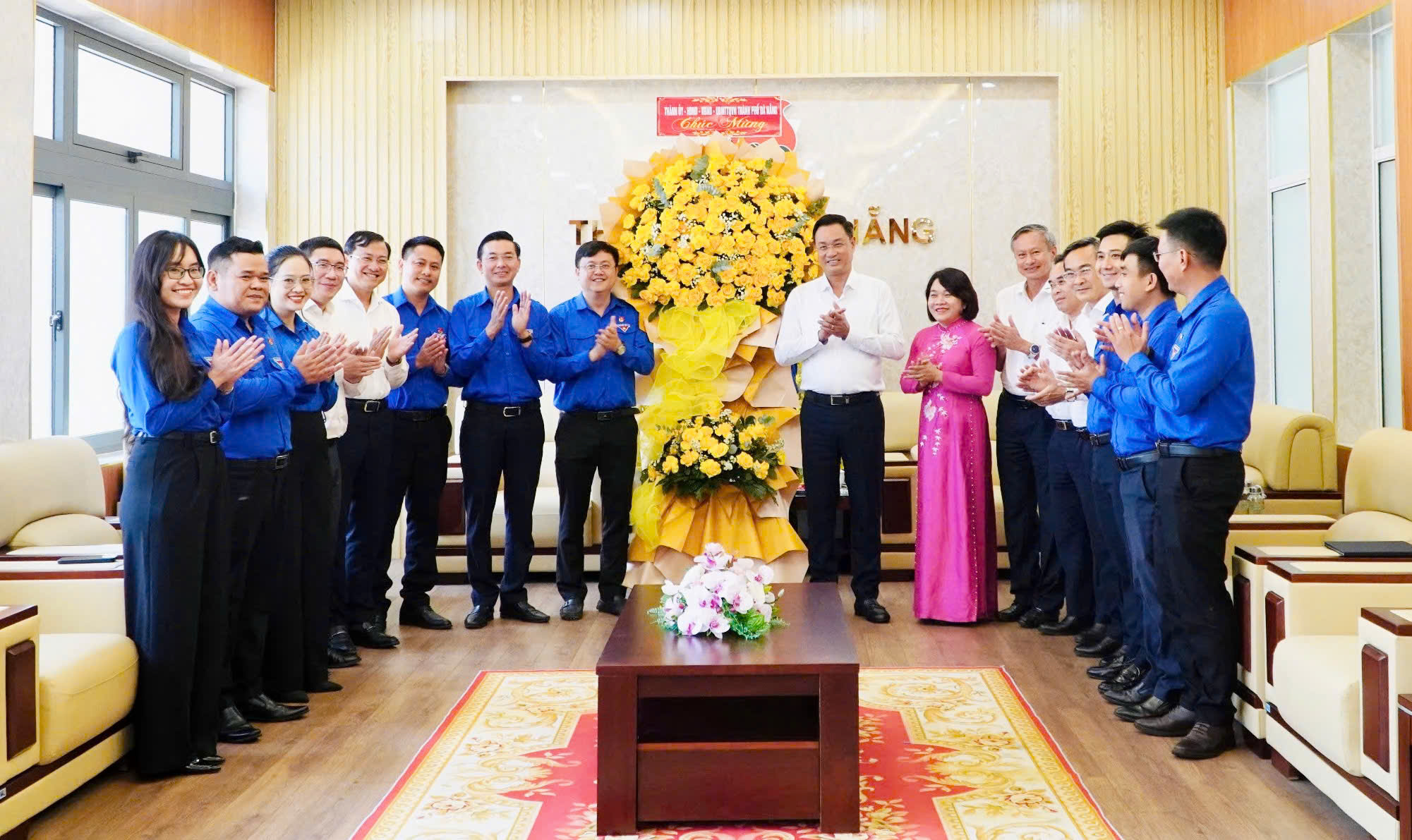 Bí thư Thành ủy Lê Ngọc Quang thăm, chúc mừng Thành đoàn nhân kỷ niệm 95 năm ngày thành lập Đoàn TNCS Hồ Chí Minh