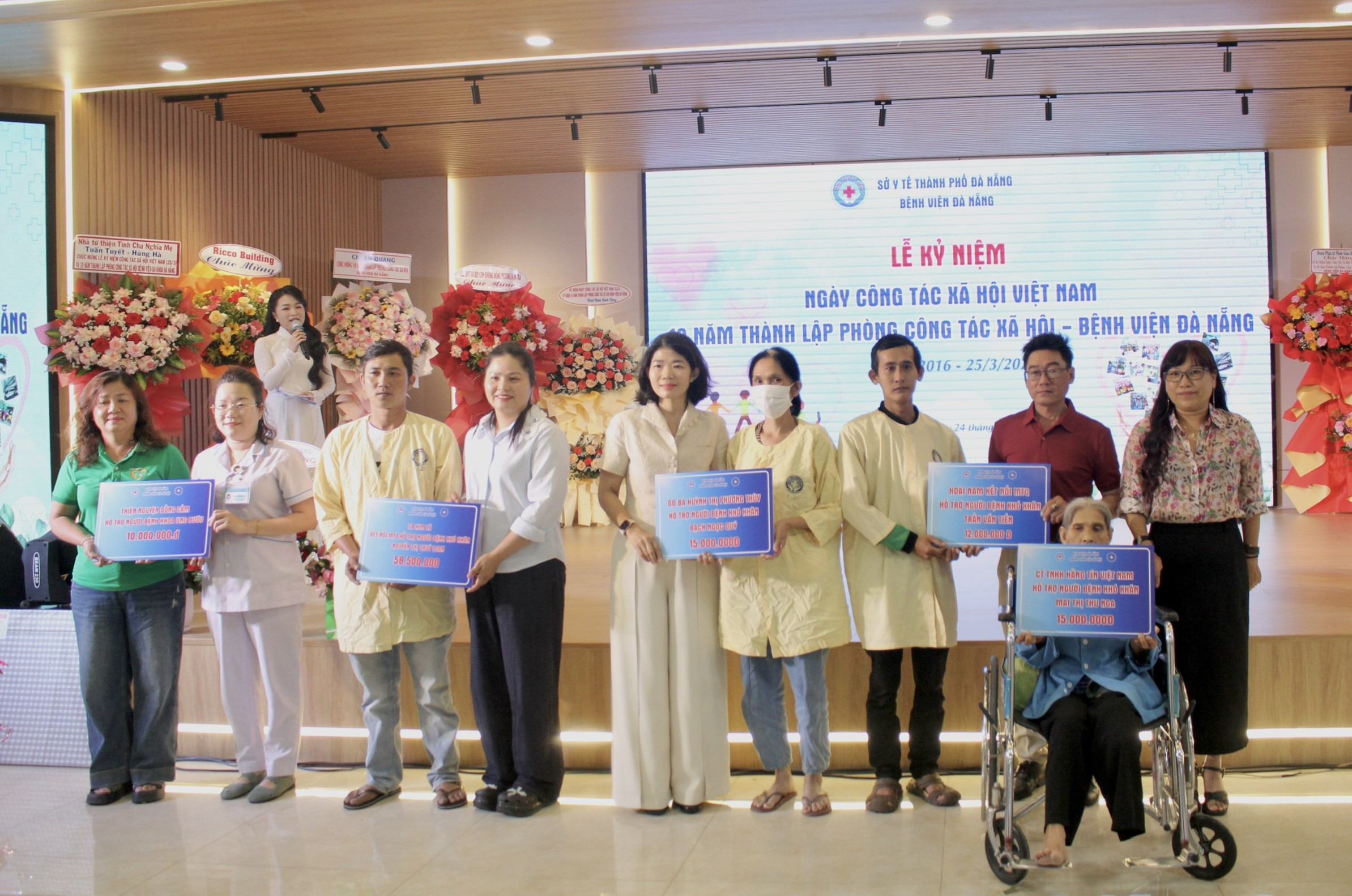 Phòng Công tác xã hội, Bệnh viện Đà Nẵng vận động hơn 21 tỷ đồng, hỗ trợ gần 8.000 người bệnh