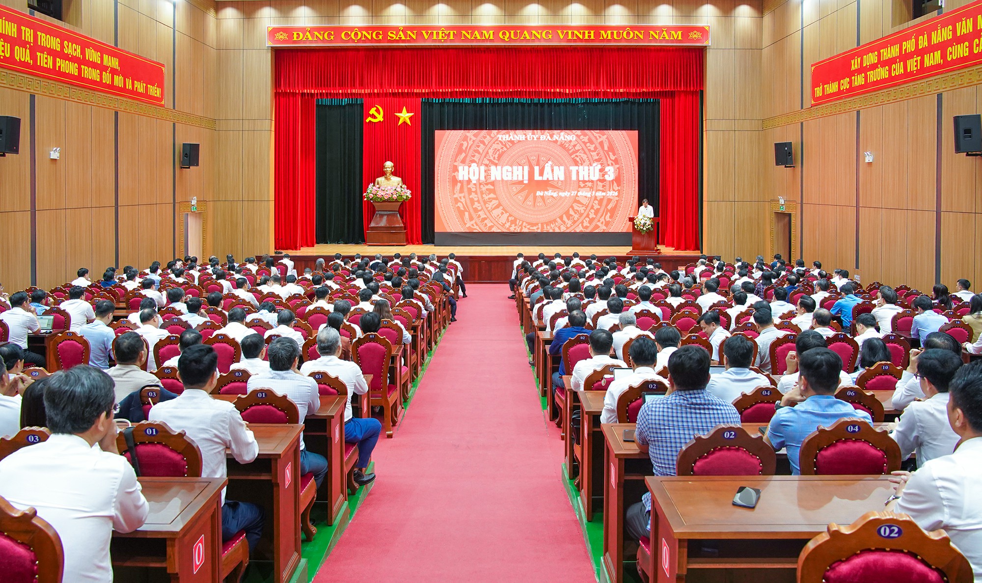 Khai mạc Hội nghị lần thứ 3 Ban Chấp hành Đảng bộ thành phố