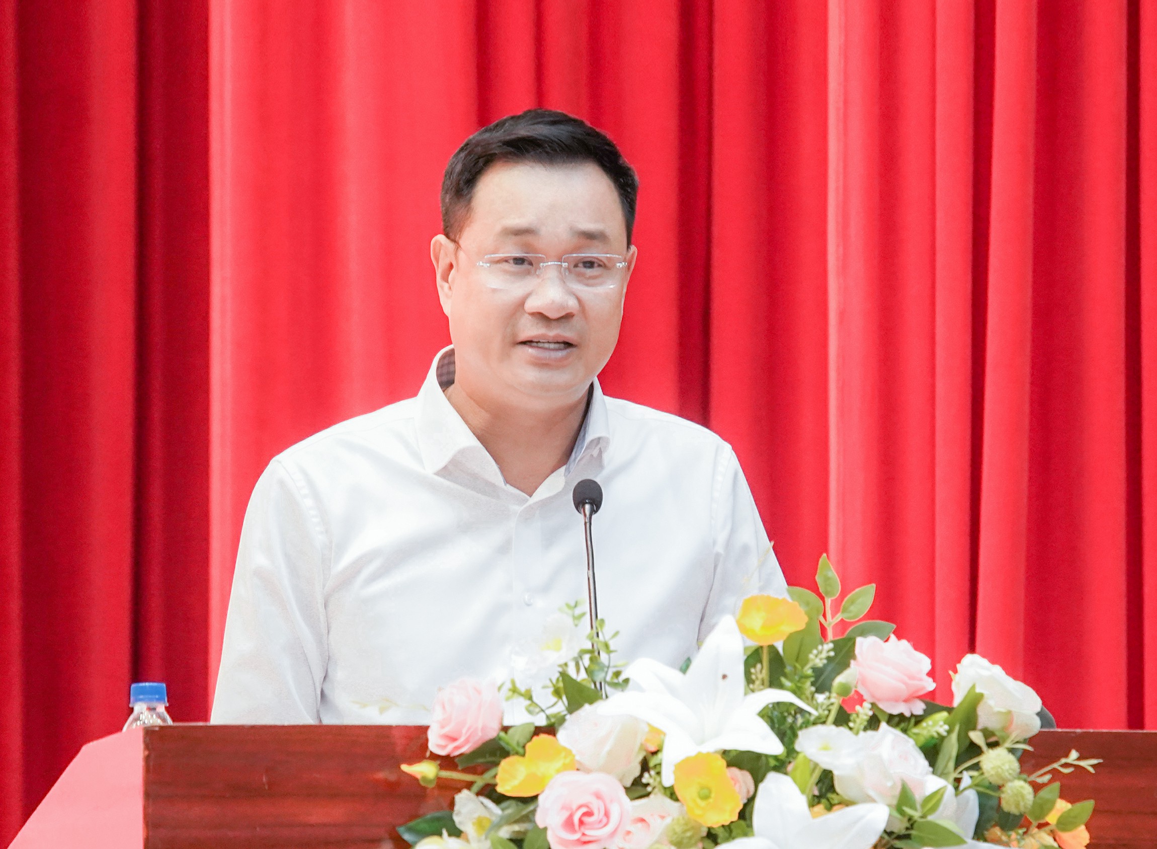 Siết chặt kỷ luật, kỷ cương hành chính, sớm triển khai “kỷ luật thực thi số” để đánh giá cán bộ