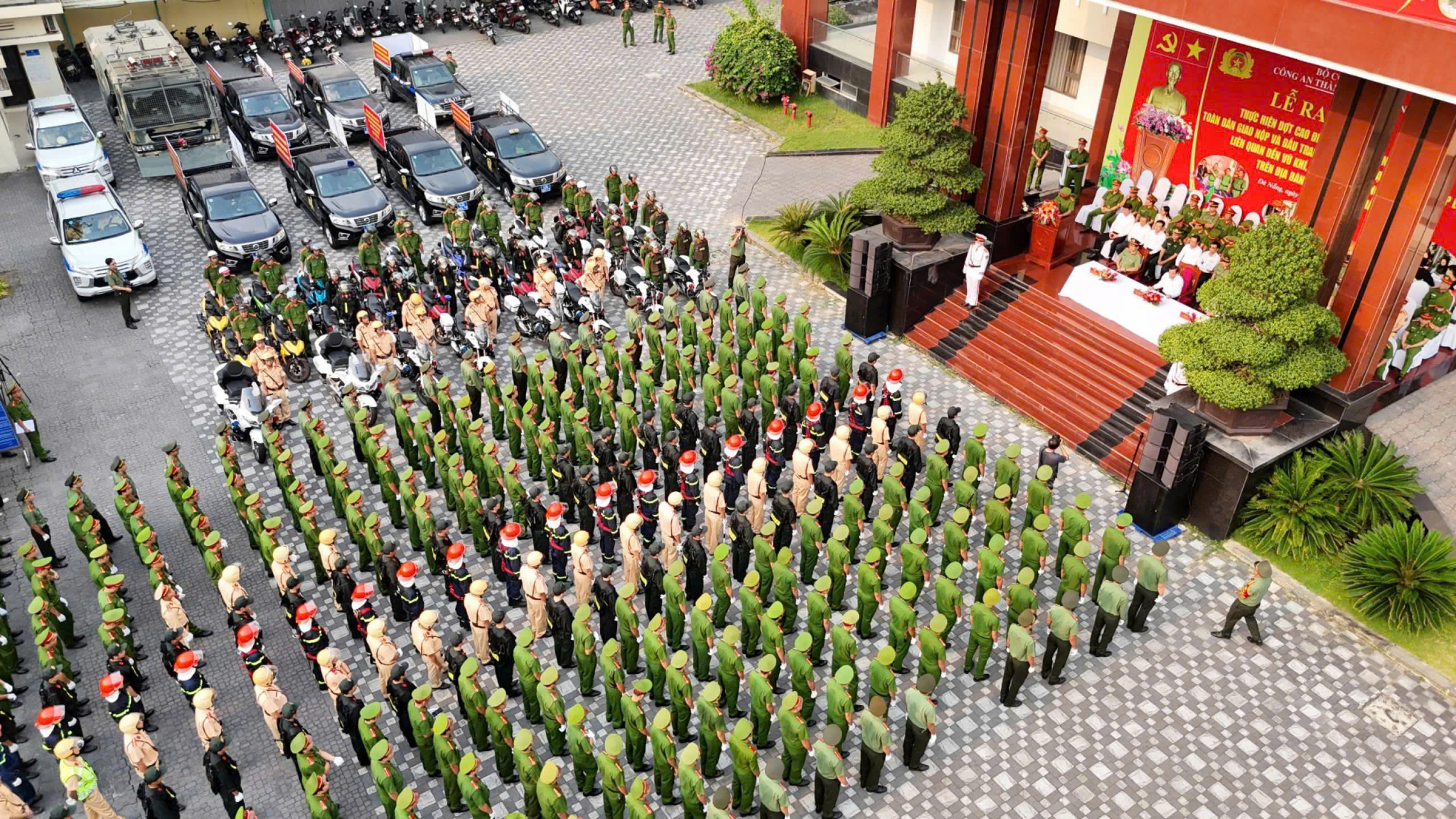 Hình nhỏ