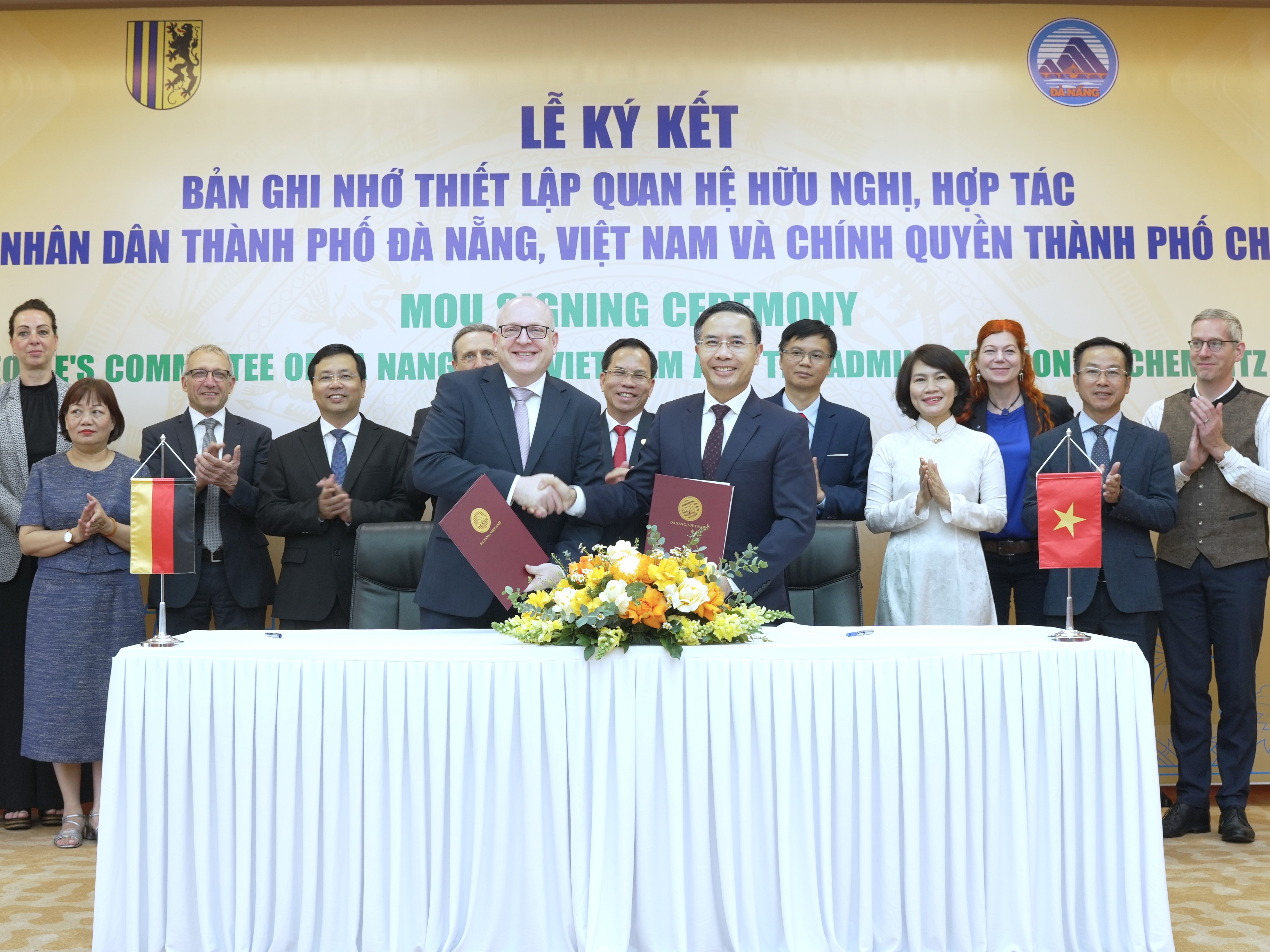 Đà Nẵng - Chemnitz ký kết thiết lập quan hệ hữu nghị, hợp tác