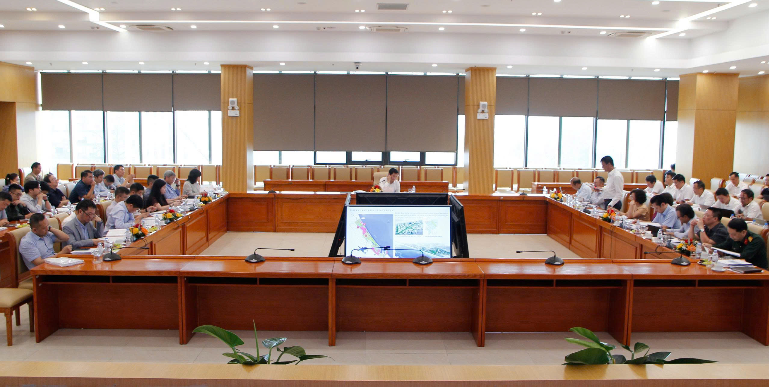 Thông qua nhiệm vụ quy hoạch chung thành phố Đà Nẵng đến năm 2045, tầm nhìn đến năm 2075