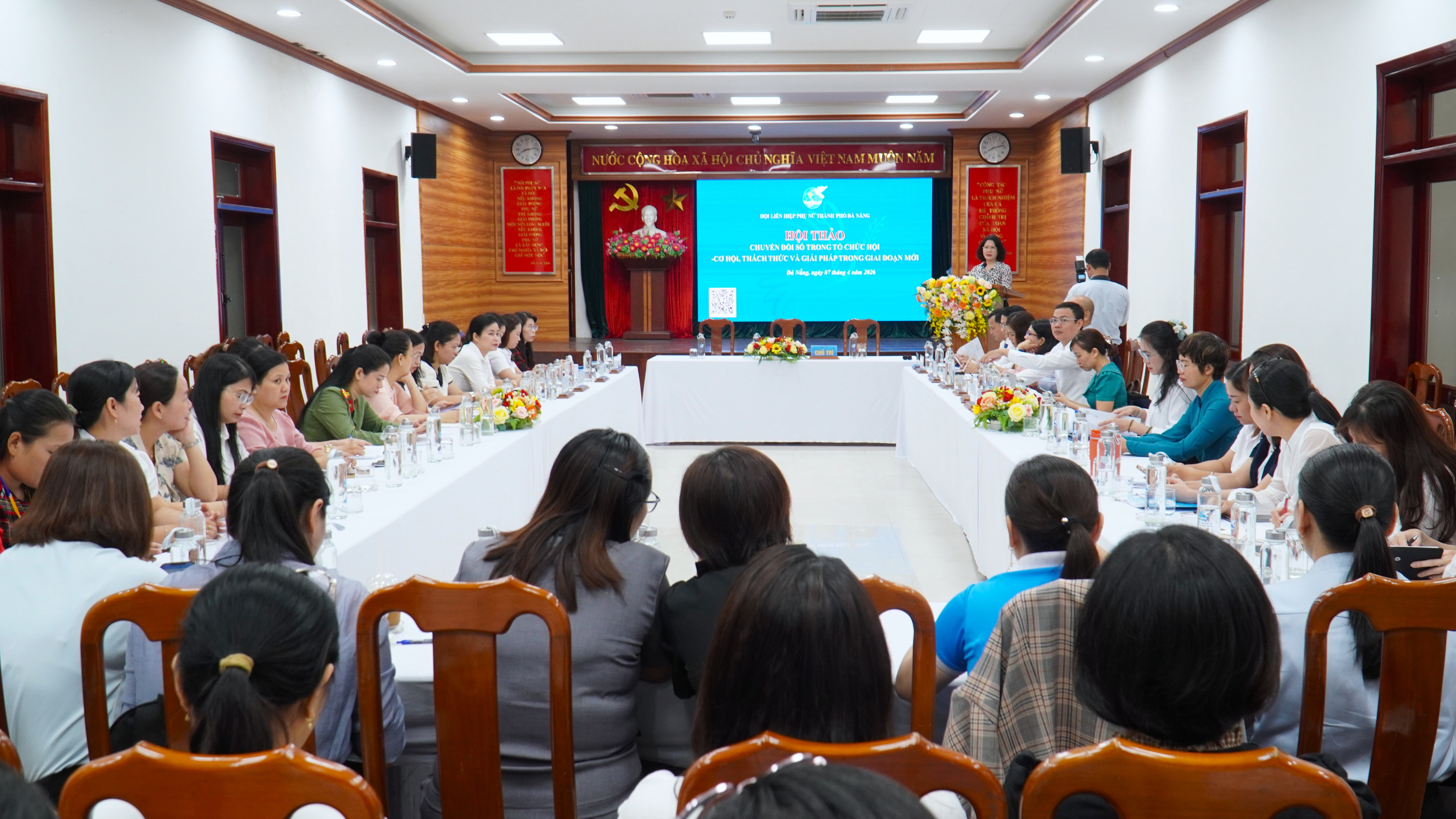 Hình nhỏ