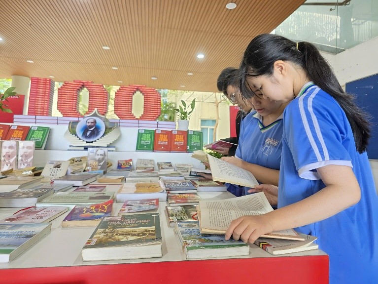 Đánh thức tiềm năng ngành xuất bản, lan tỏa văn hóa đọc từ Chỉ thị số 04-CT/TW
