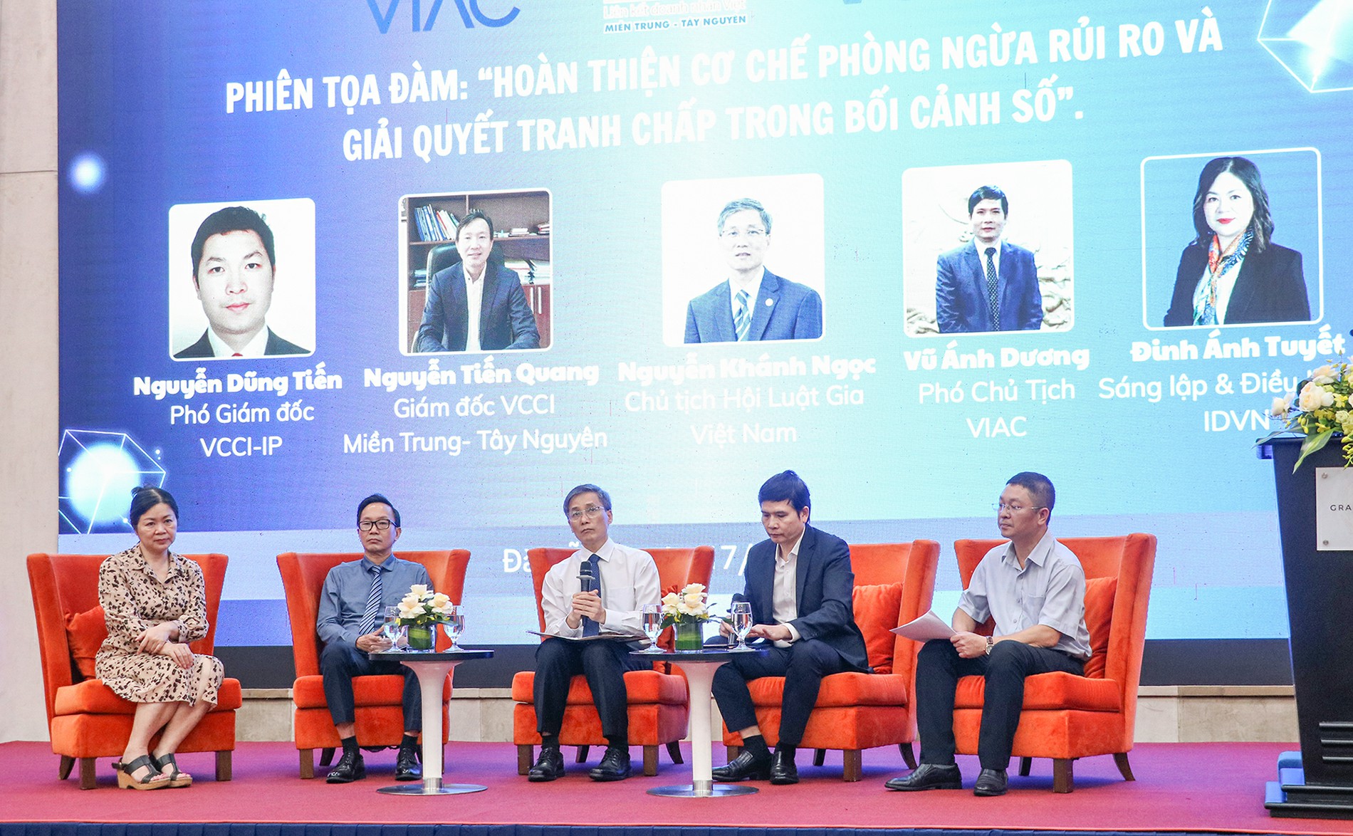 Hình nhỏ