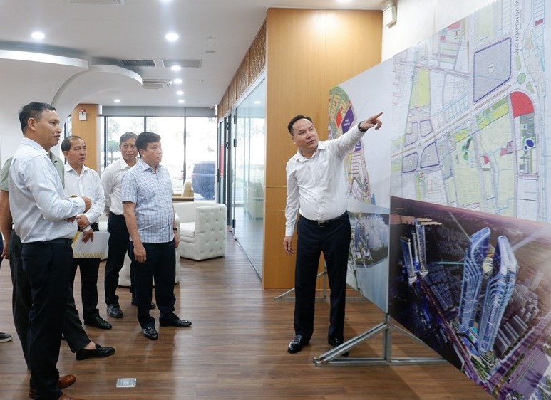 Trung tâm tài chính quốc tế: Làm sao vừa hút vốn vừa kiểm soát rủi ro pháp lý?