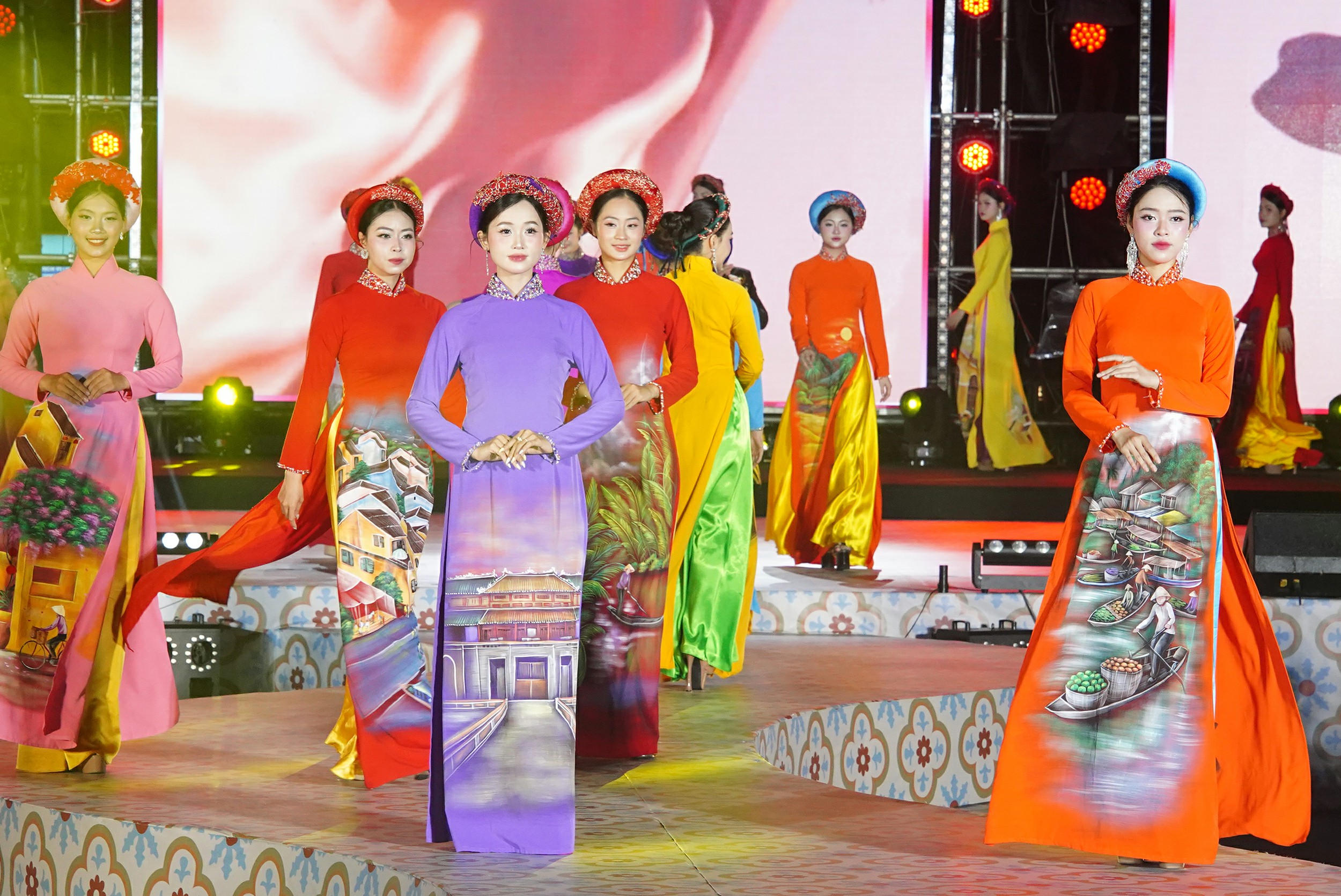 Hình nhỏ
