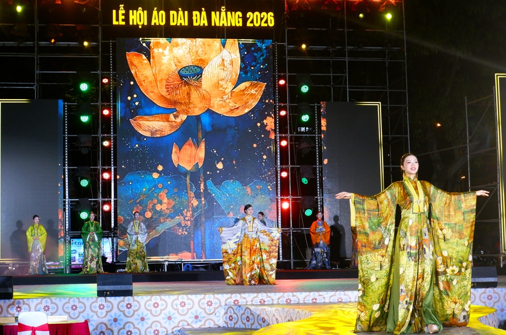 Áo dài Việt Nam - Di sản và sáng tạo