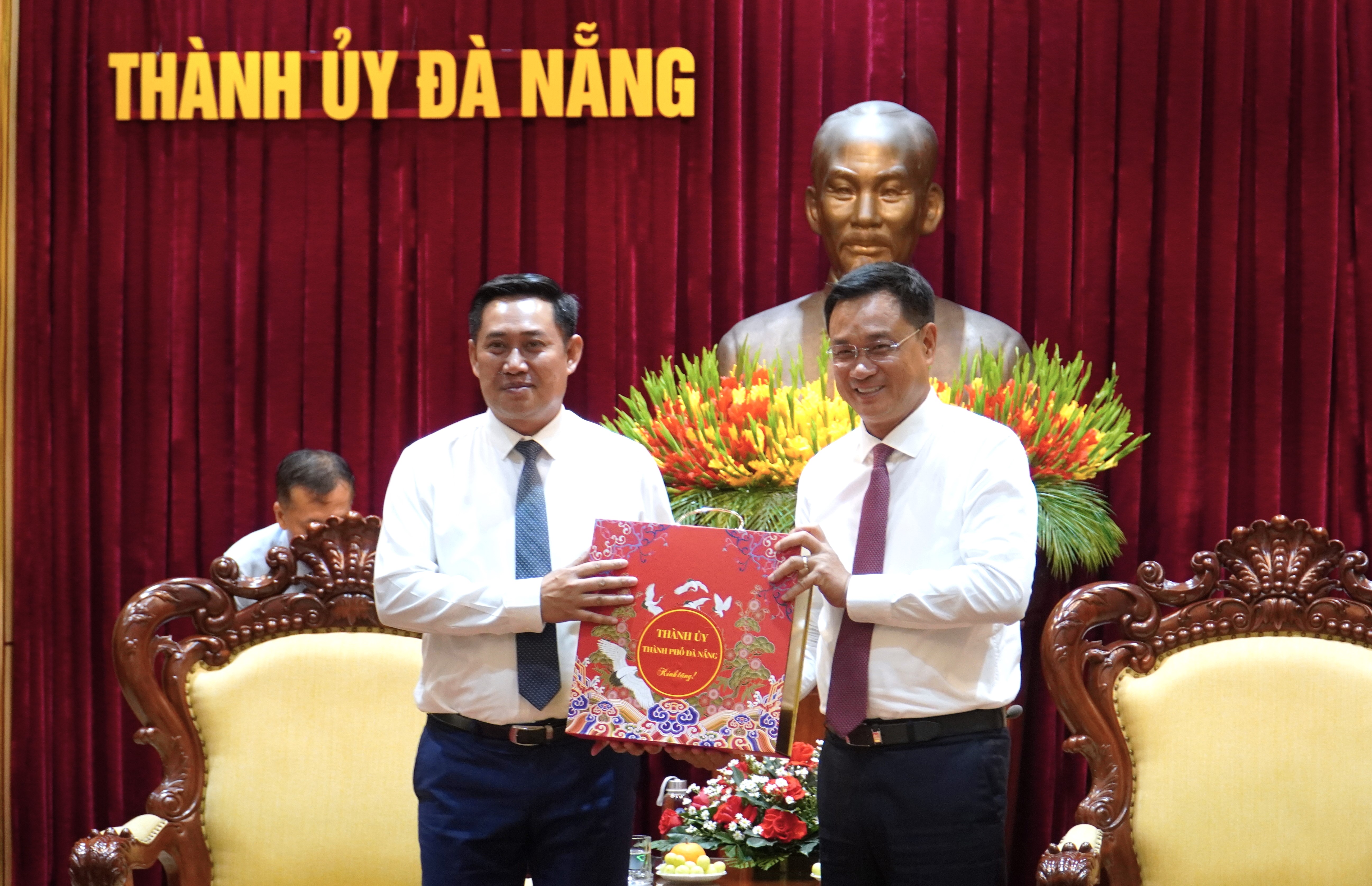 Hình nhỏ